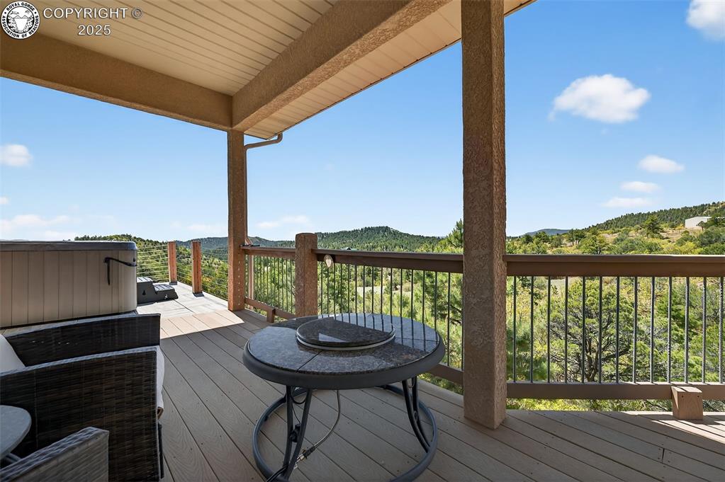 369 Canterbury Court