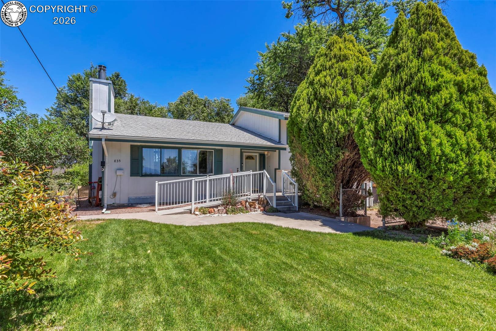 835 3rd Street - Photo 2