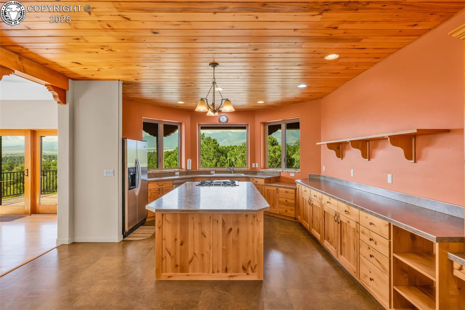 692 Sunrise Ridge NA