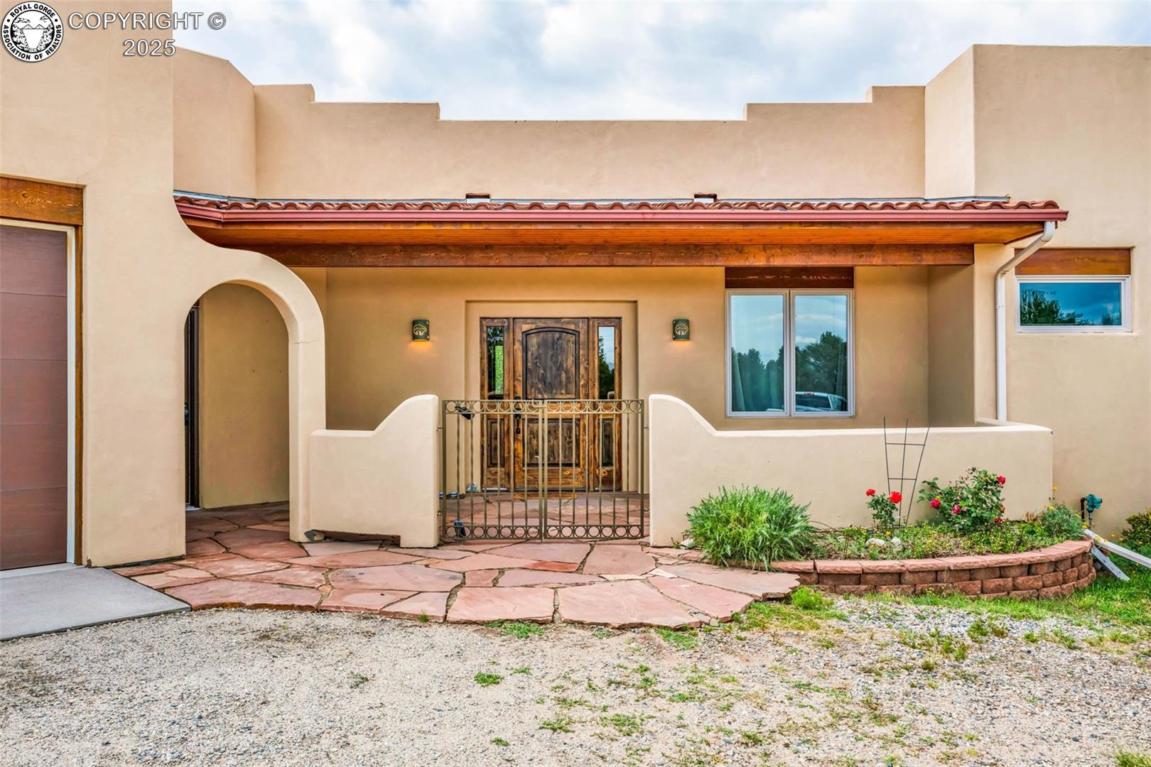 692 Sunrise Ridge NA