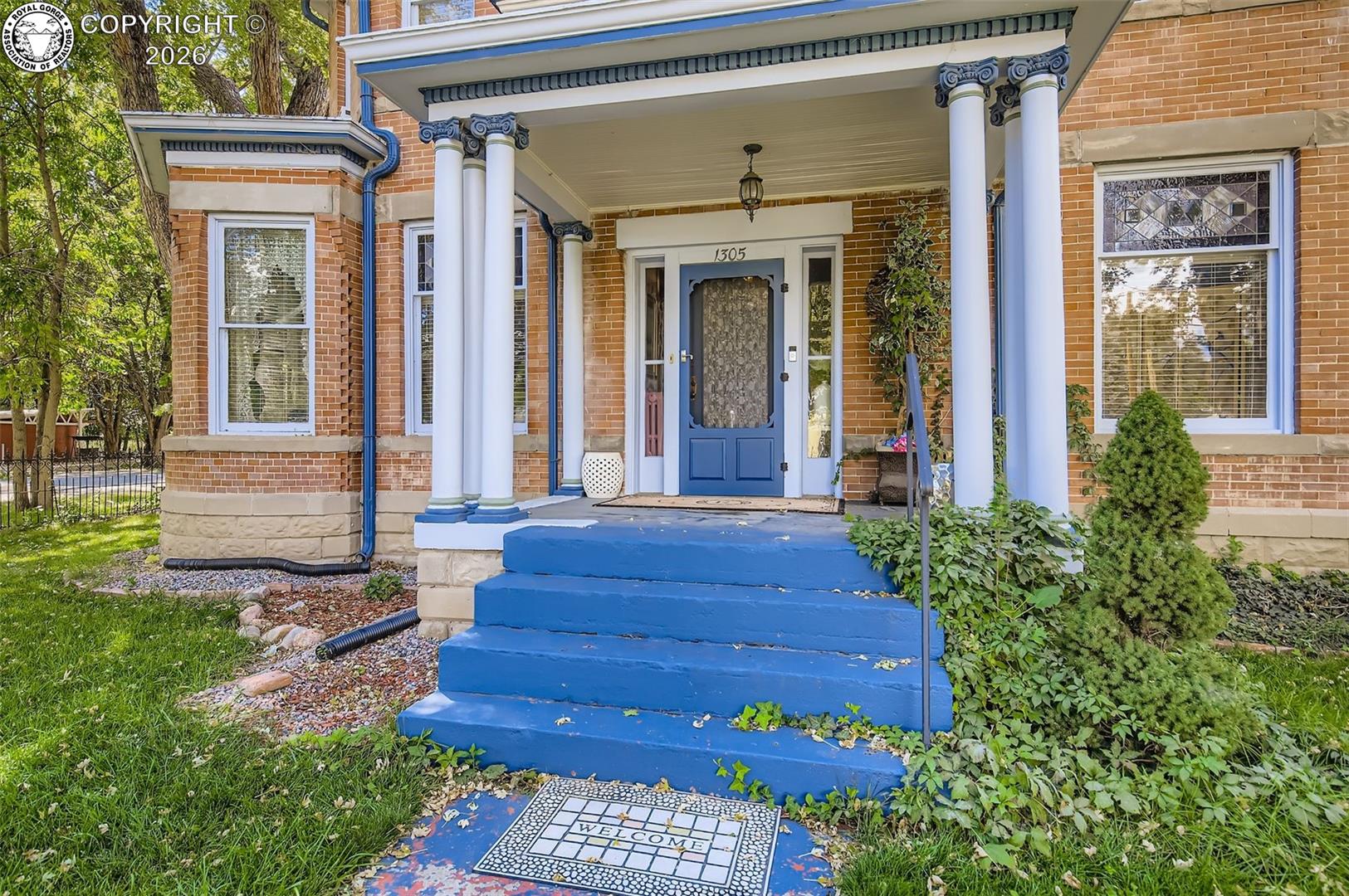 1305 W 3rd Street