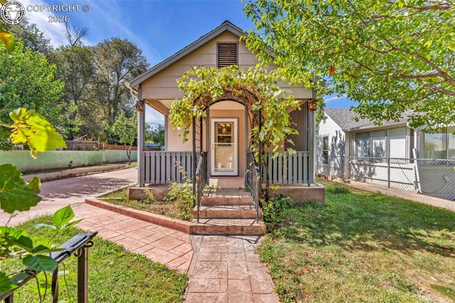 107 N Frazier Avenue