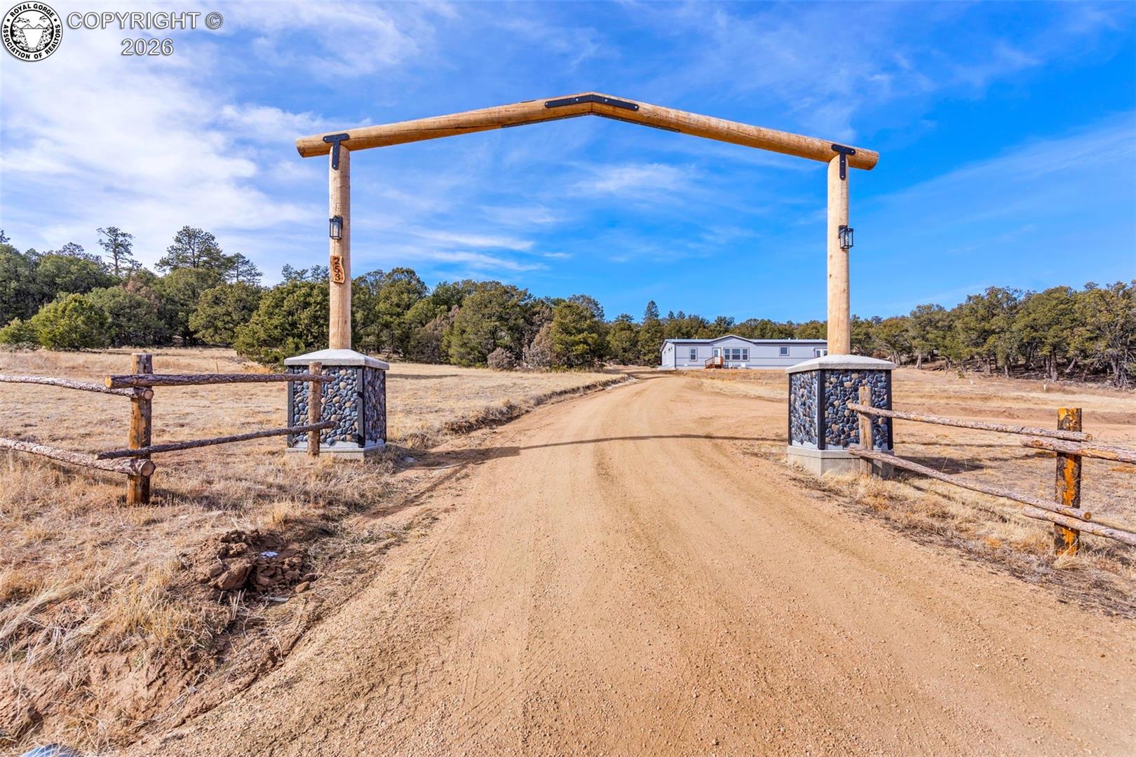 253 Nels Drive - Photo 2
