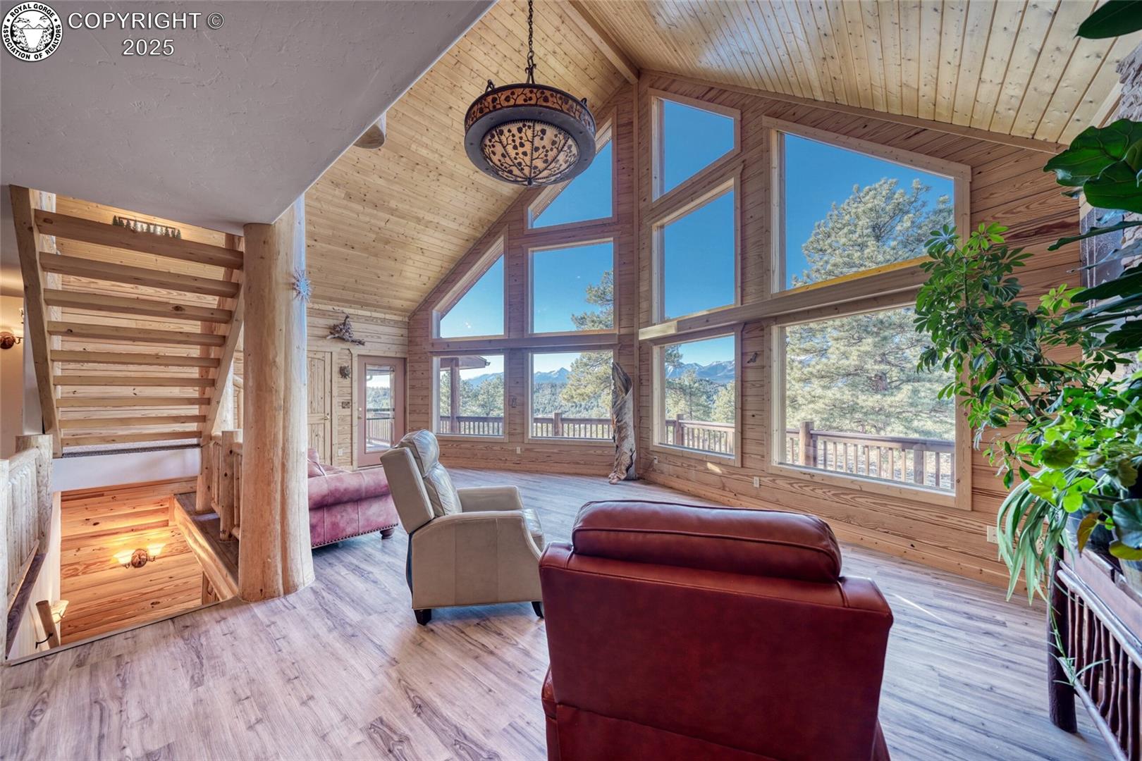 2613 Pheasant Loop