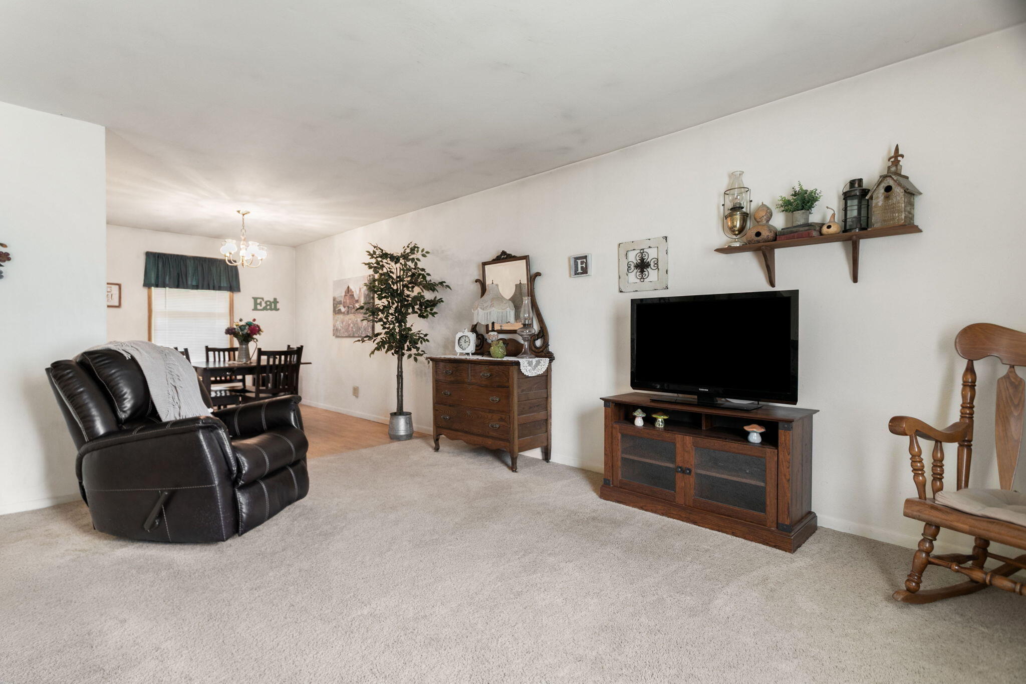 1619 E Bertrand Road