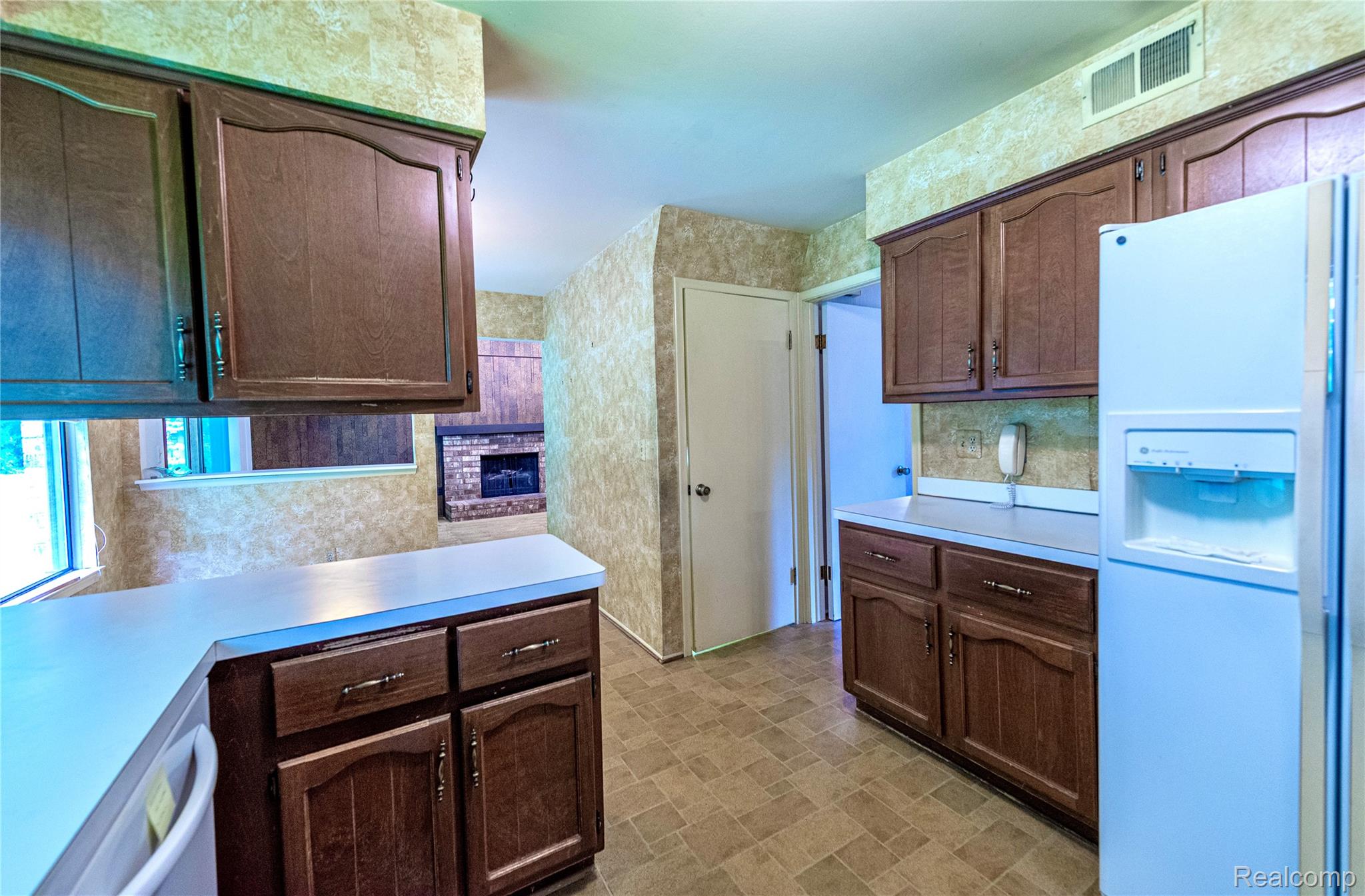 34325 Oak Forest Drive