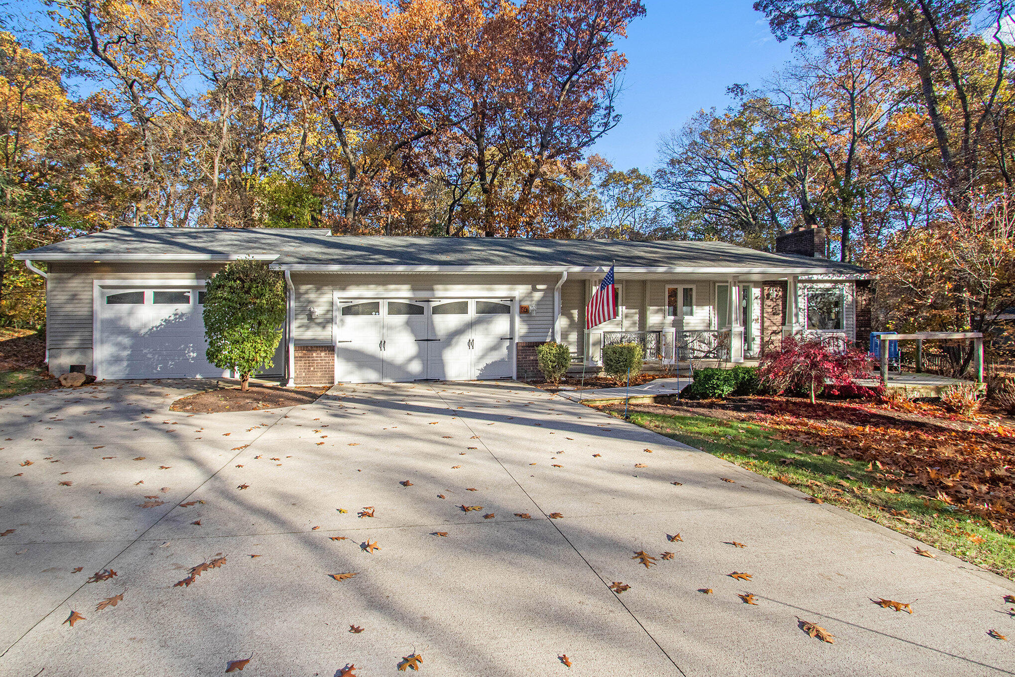 89 S Division Avenue