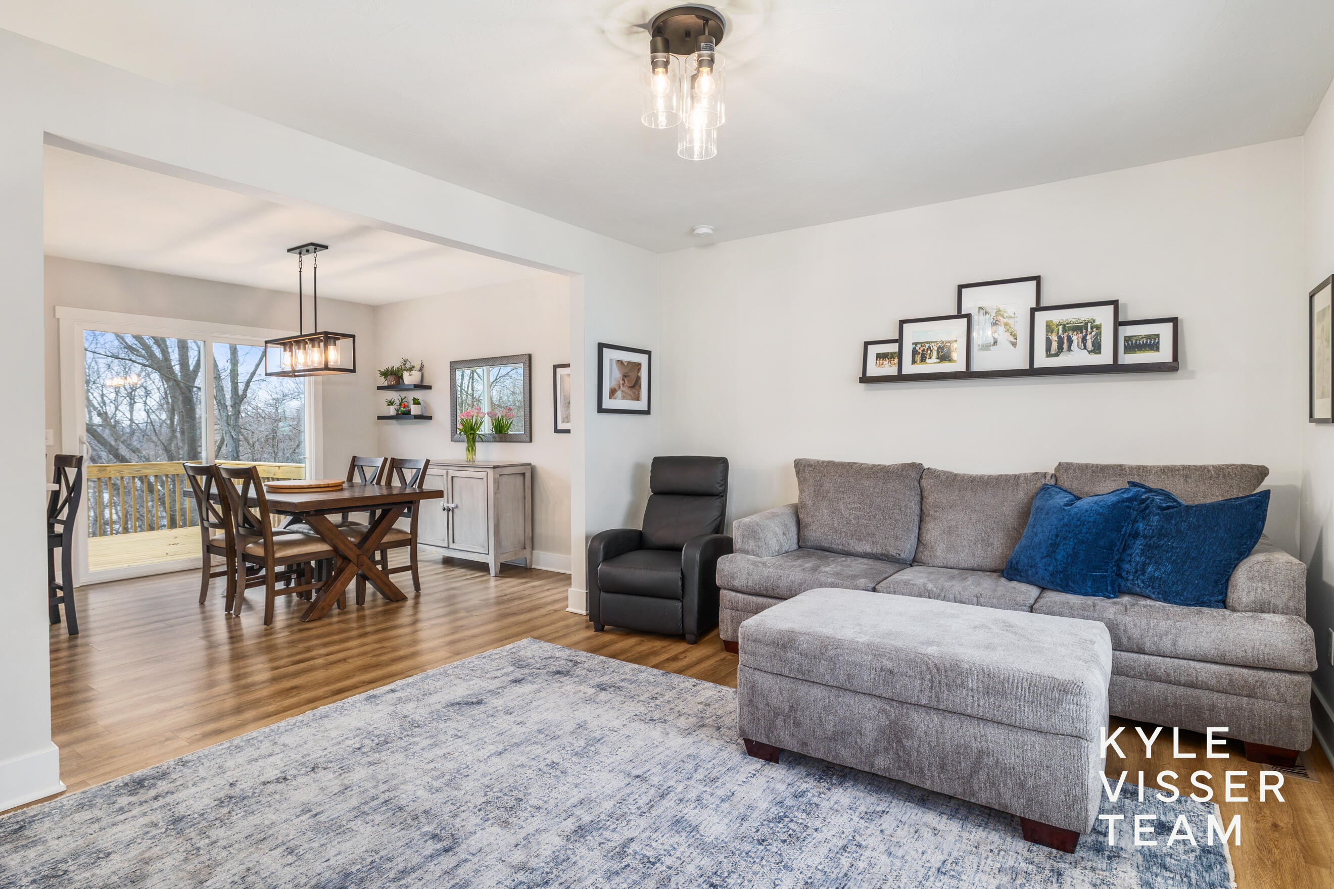 2649 Dean Lake Avenue NE