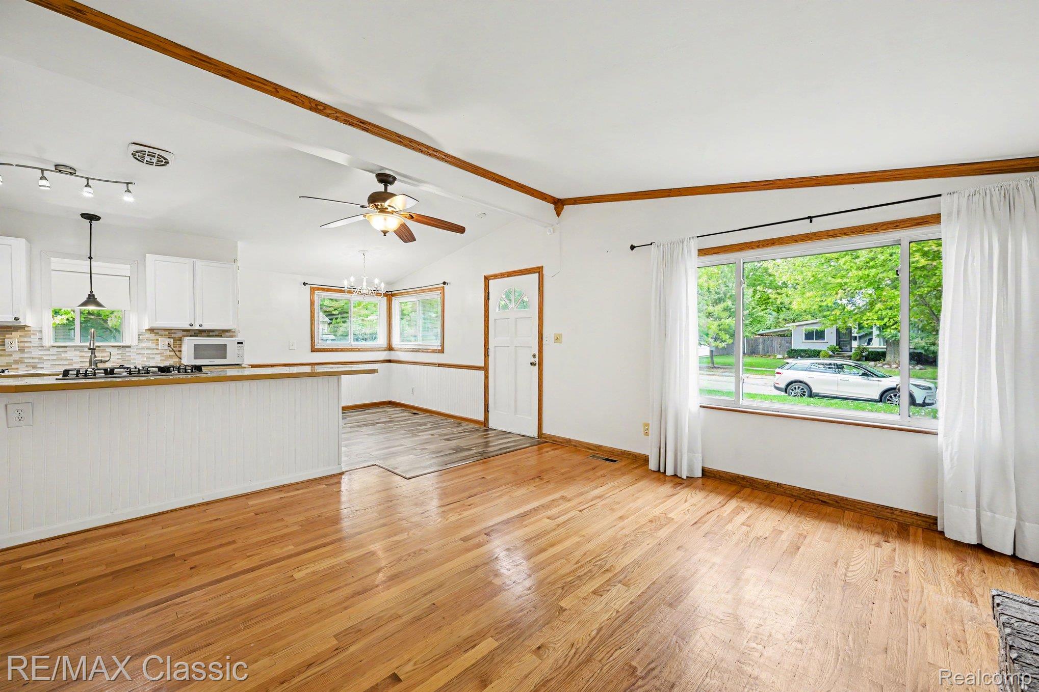 43798 Dorisa Court