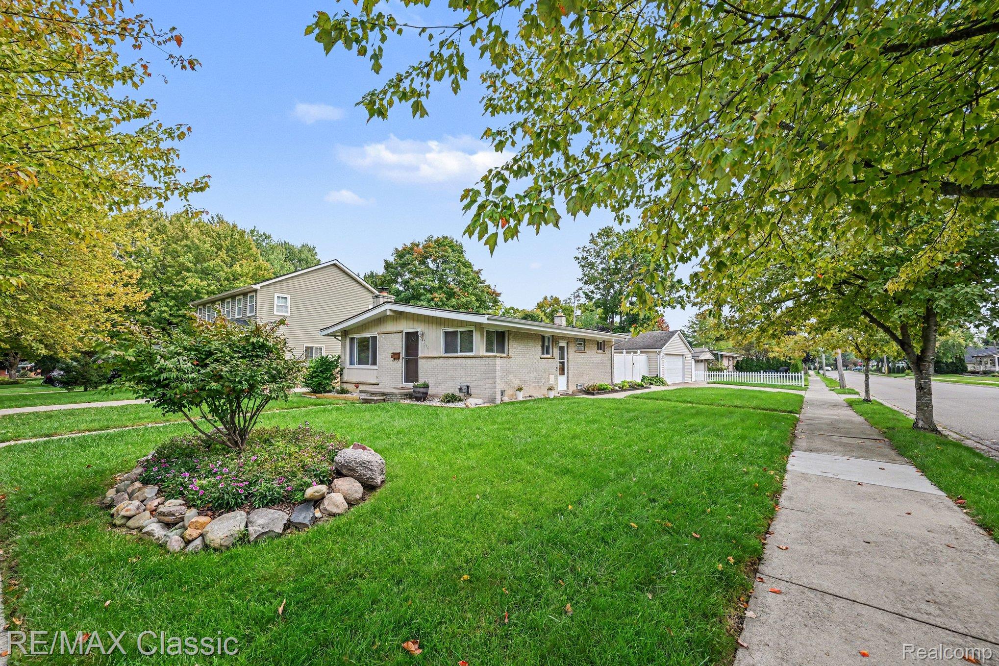 43798 Dorisa Court