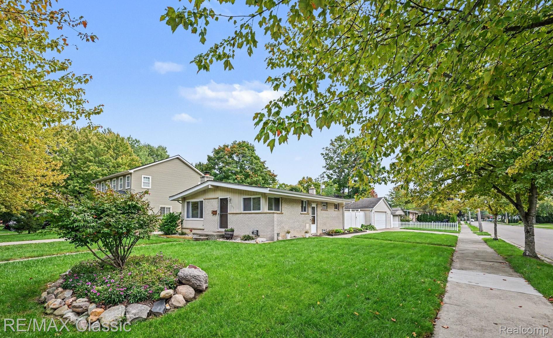 43798 Dorisa Court