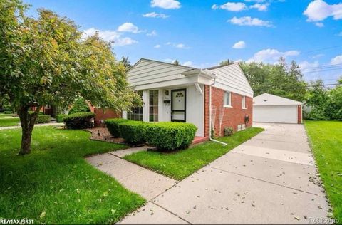 5211 Streefkerk Drive Warren City MI 48092