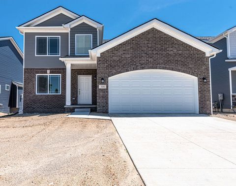 53172 Woodland Meadows Chesterfield Township MI 48047