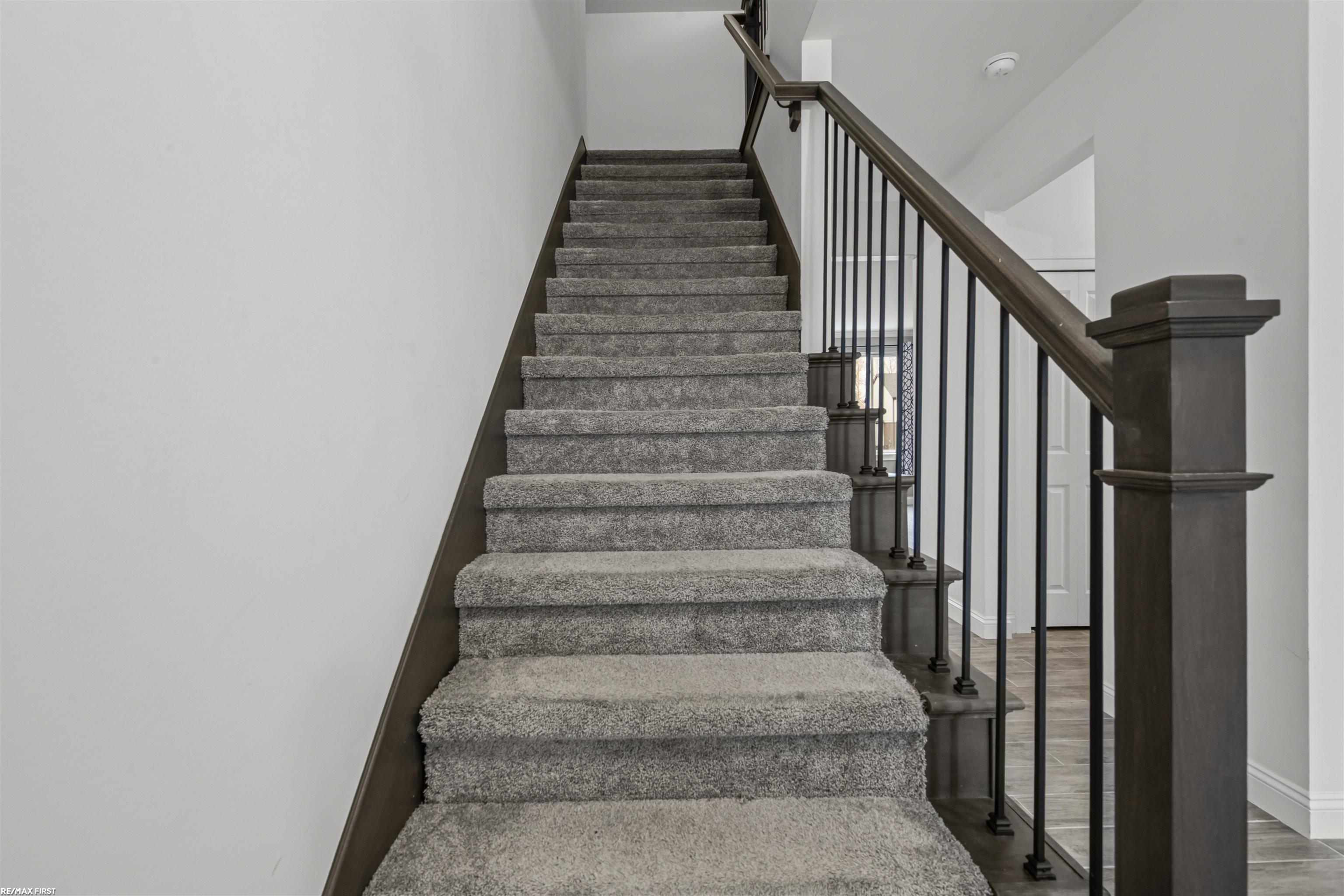 47359 Bayside Circle