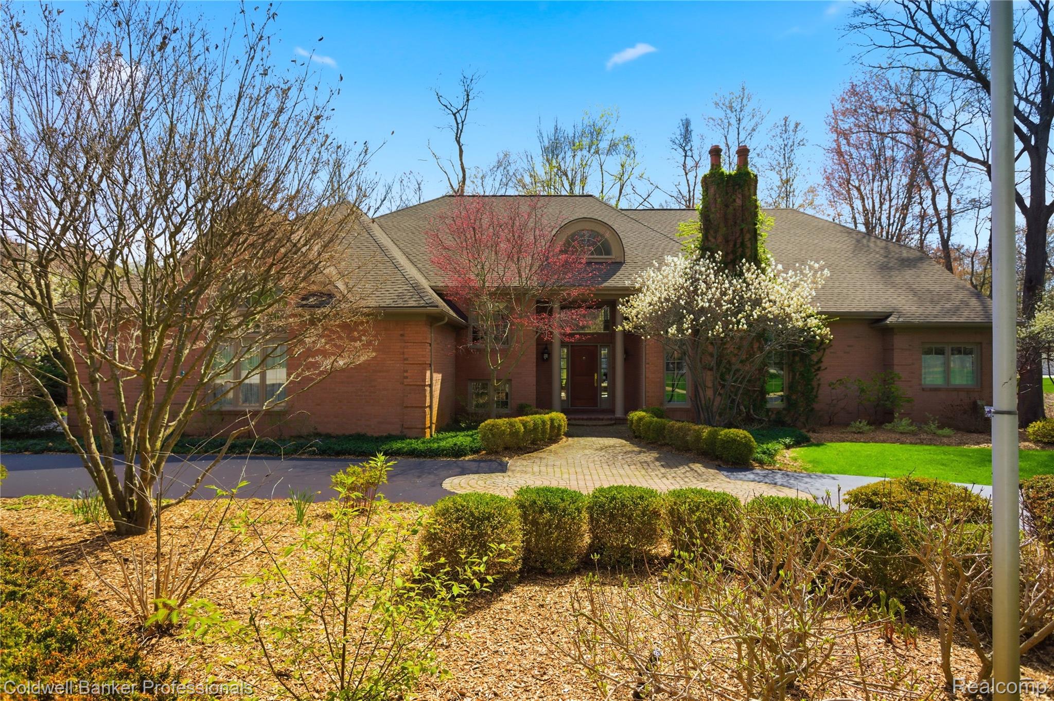 7520 Mistwood Drive