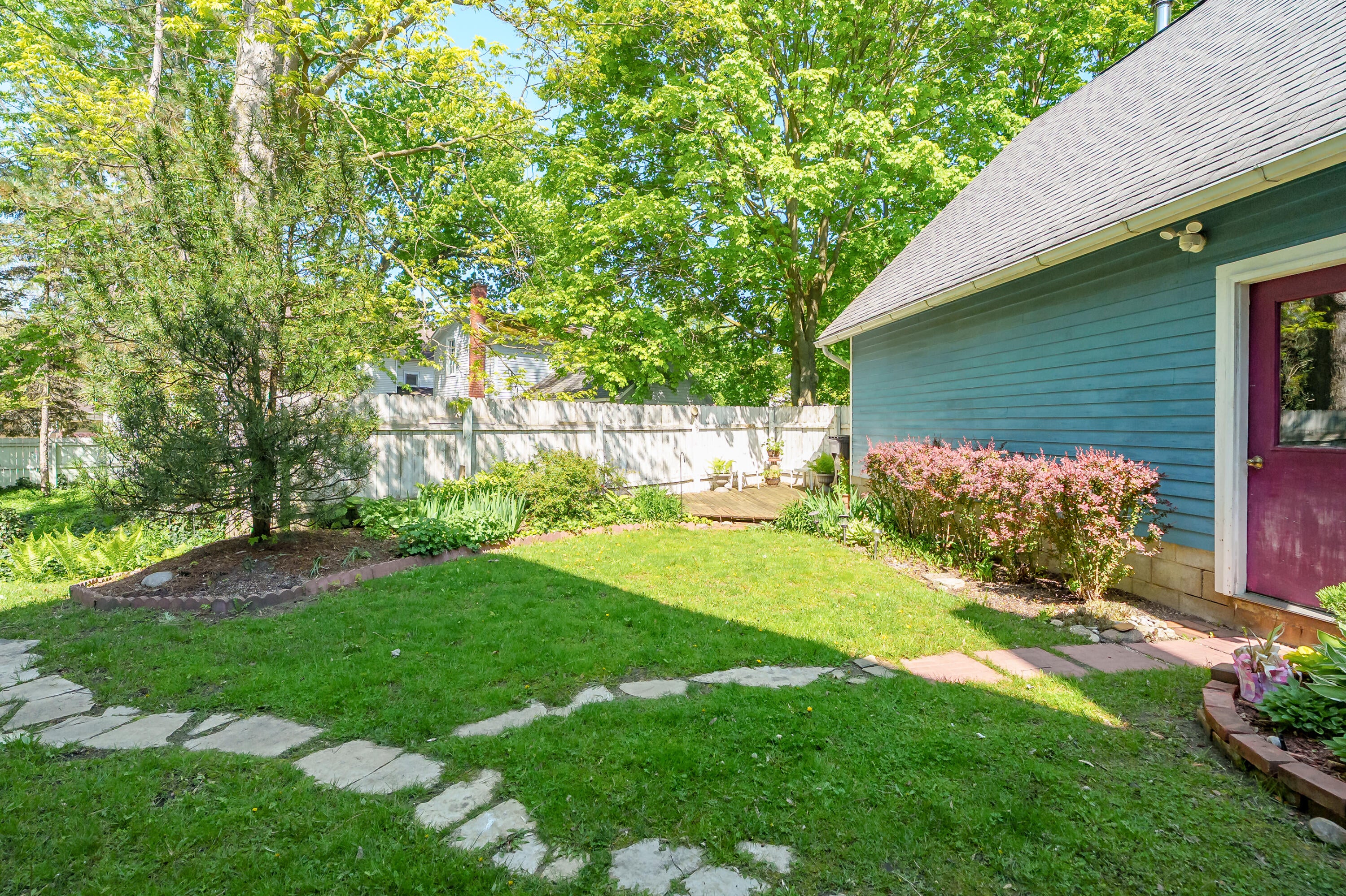 215 N Cedar Street