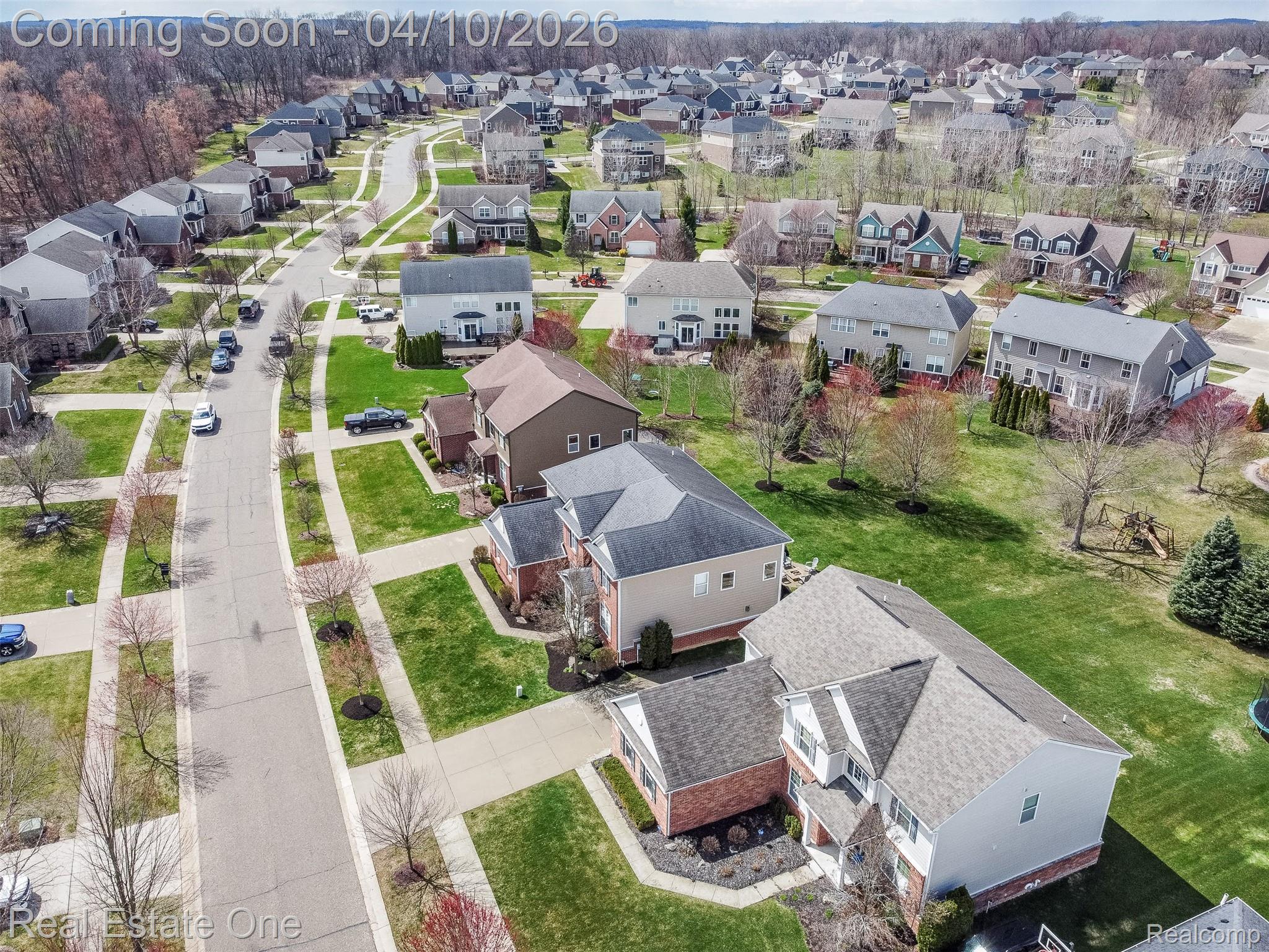 5947 Strawberry Circle