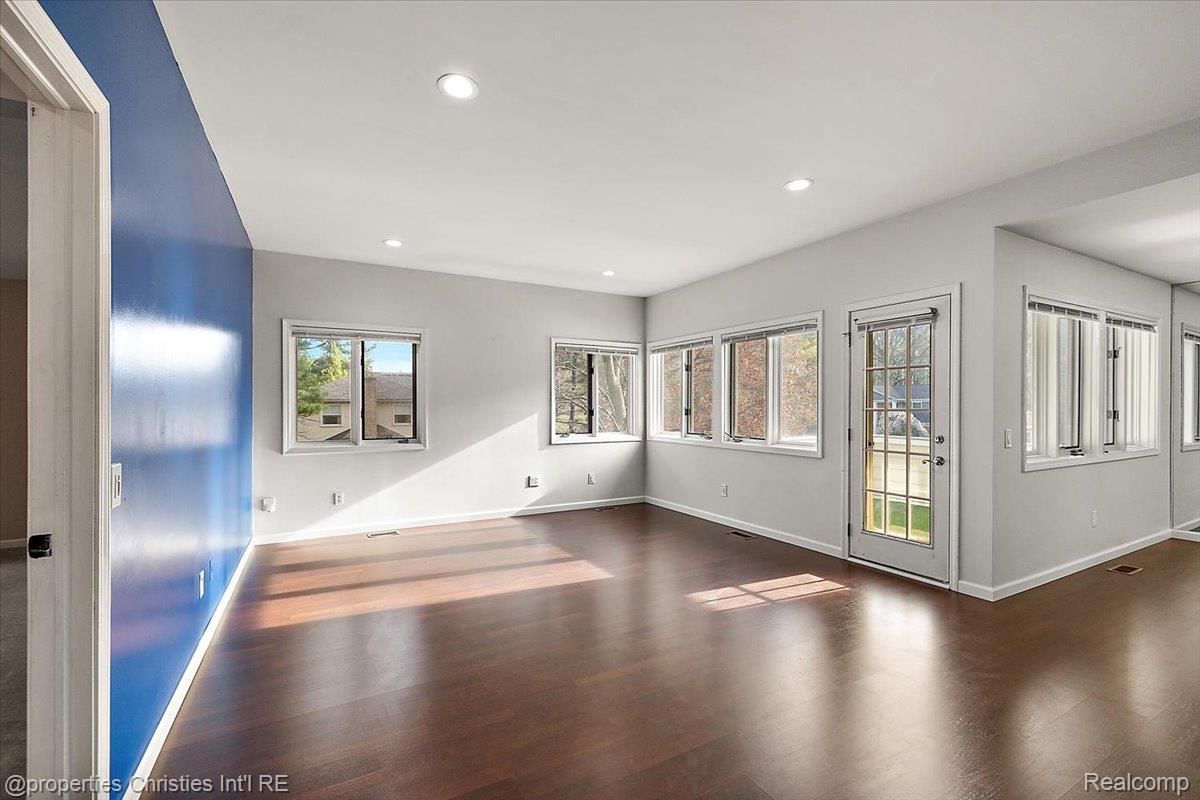 35052 Meadow Lane