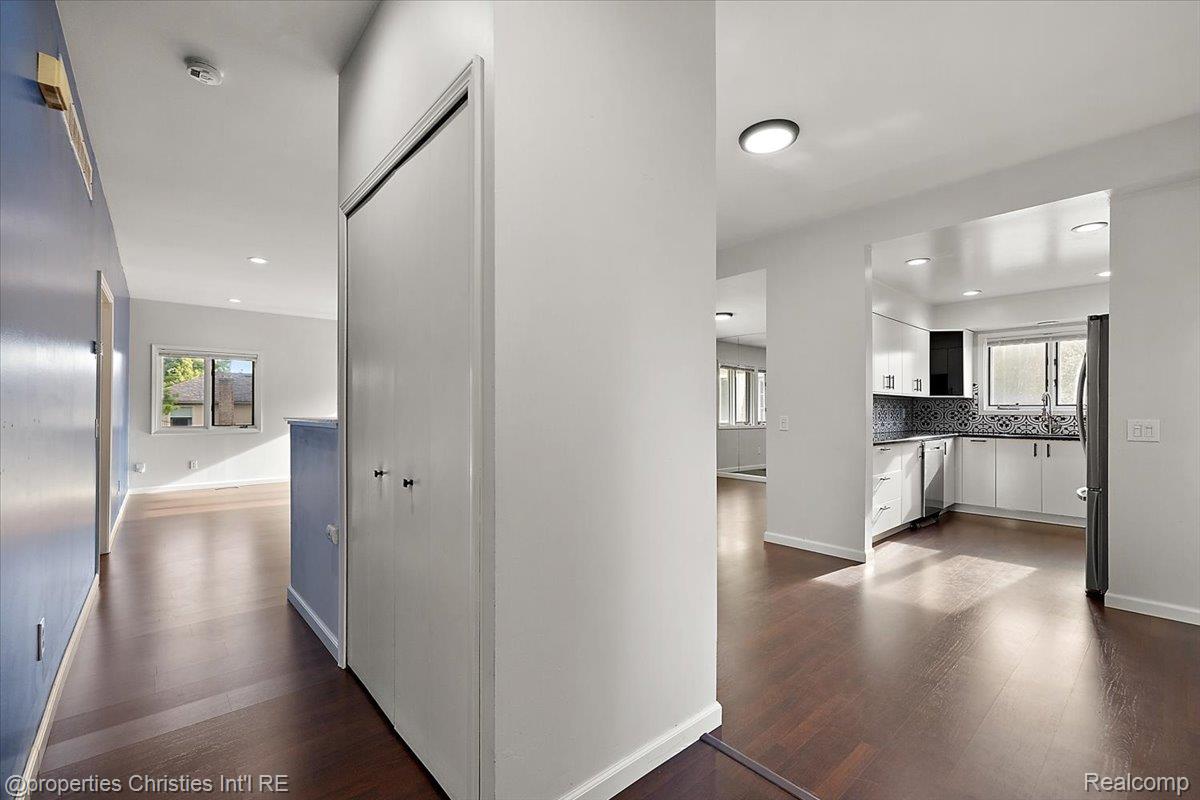 35052 Meadow Lane