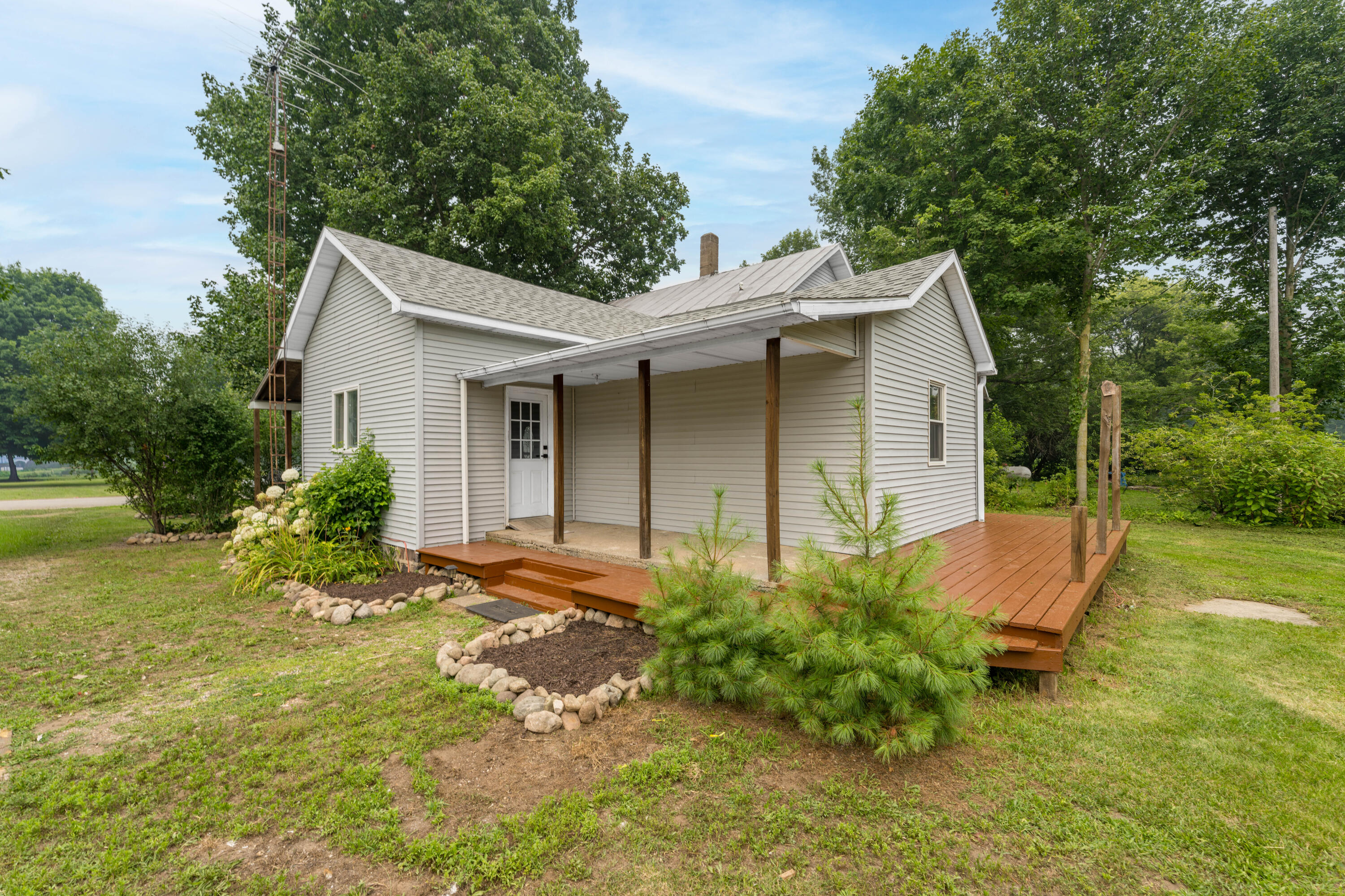 1011 E Copeland Road