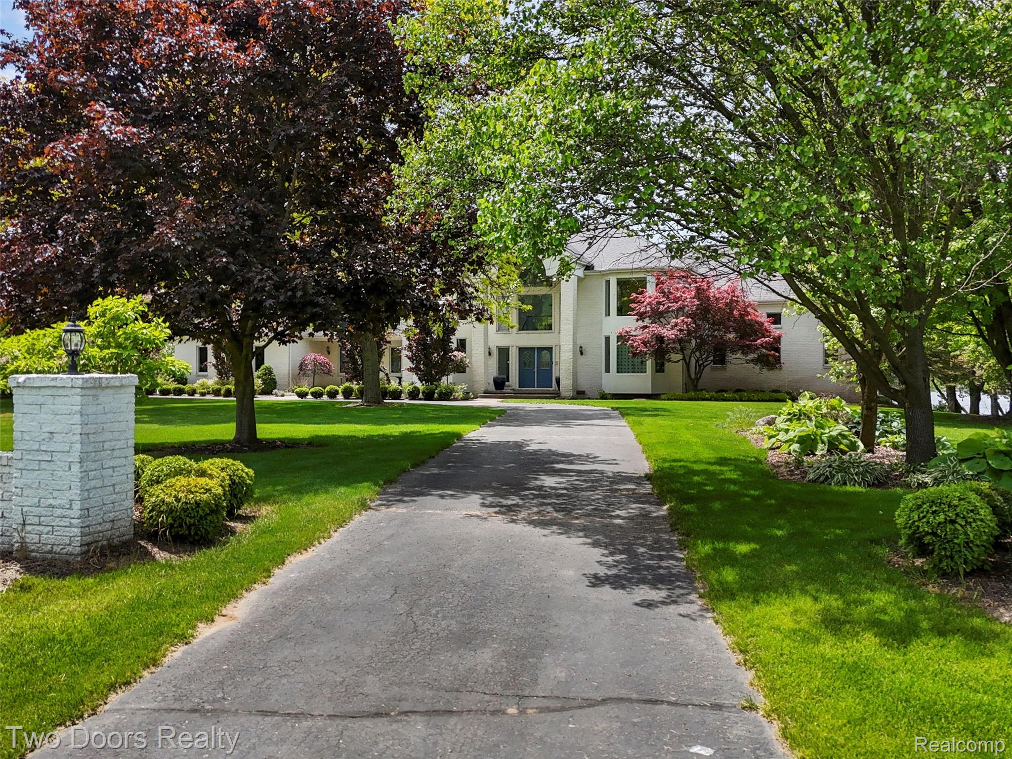 532 Shrewsbury Drive