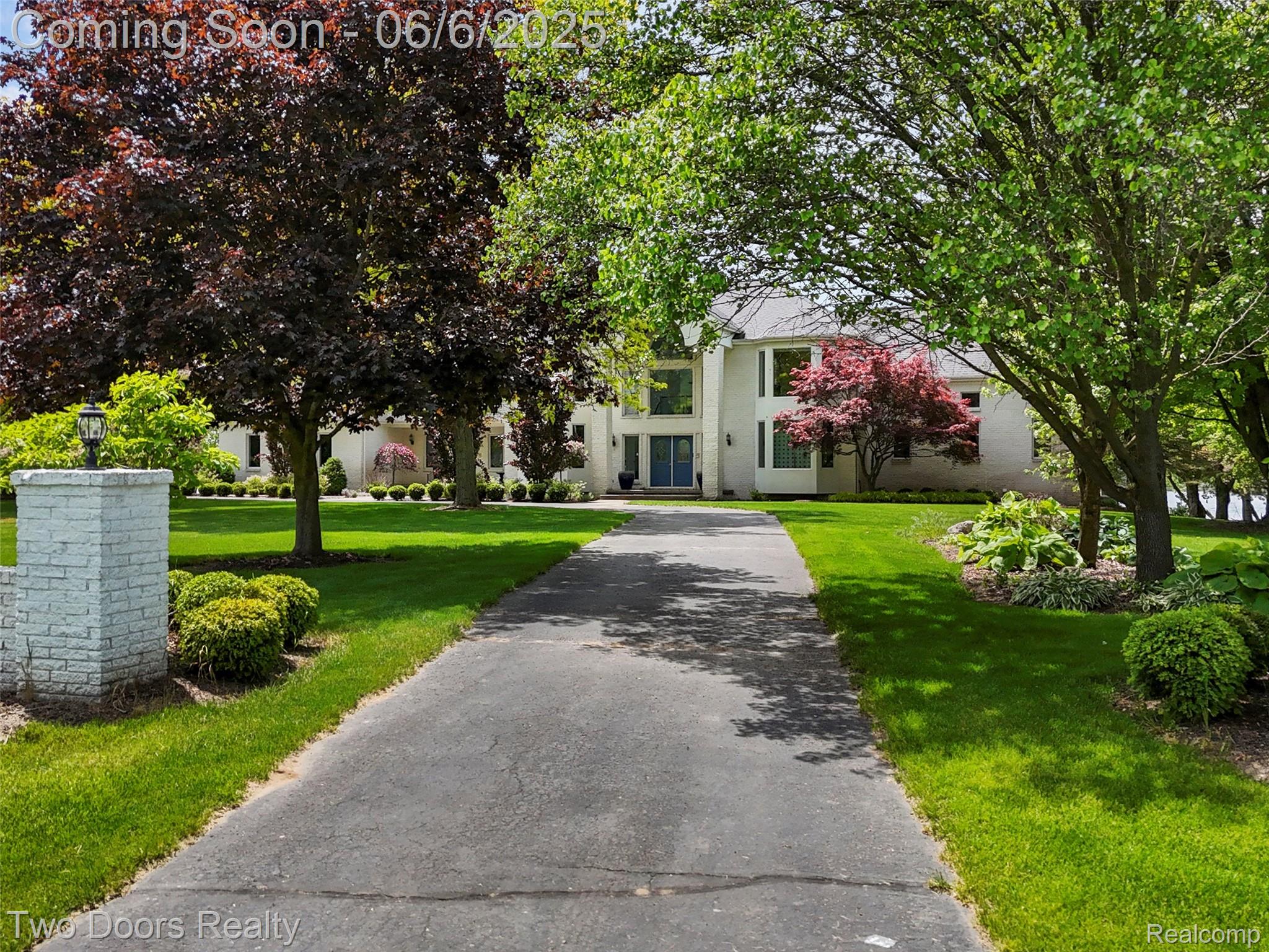 532 Shrewsbury Drive