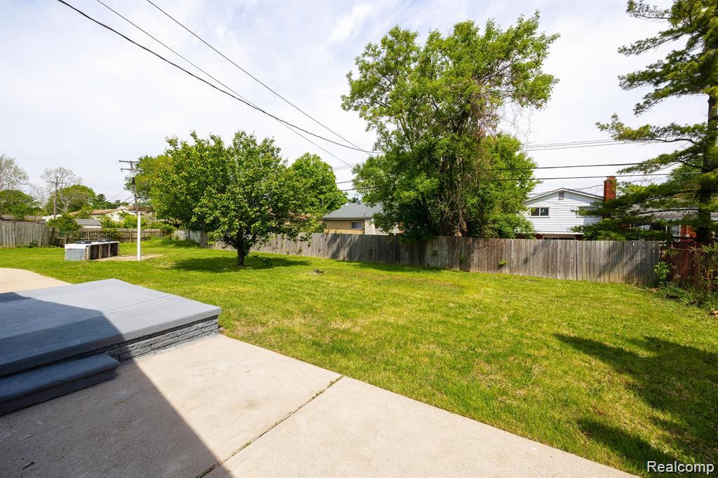 27272 Hopkins Street