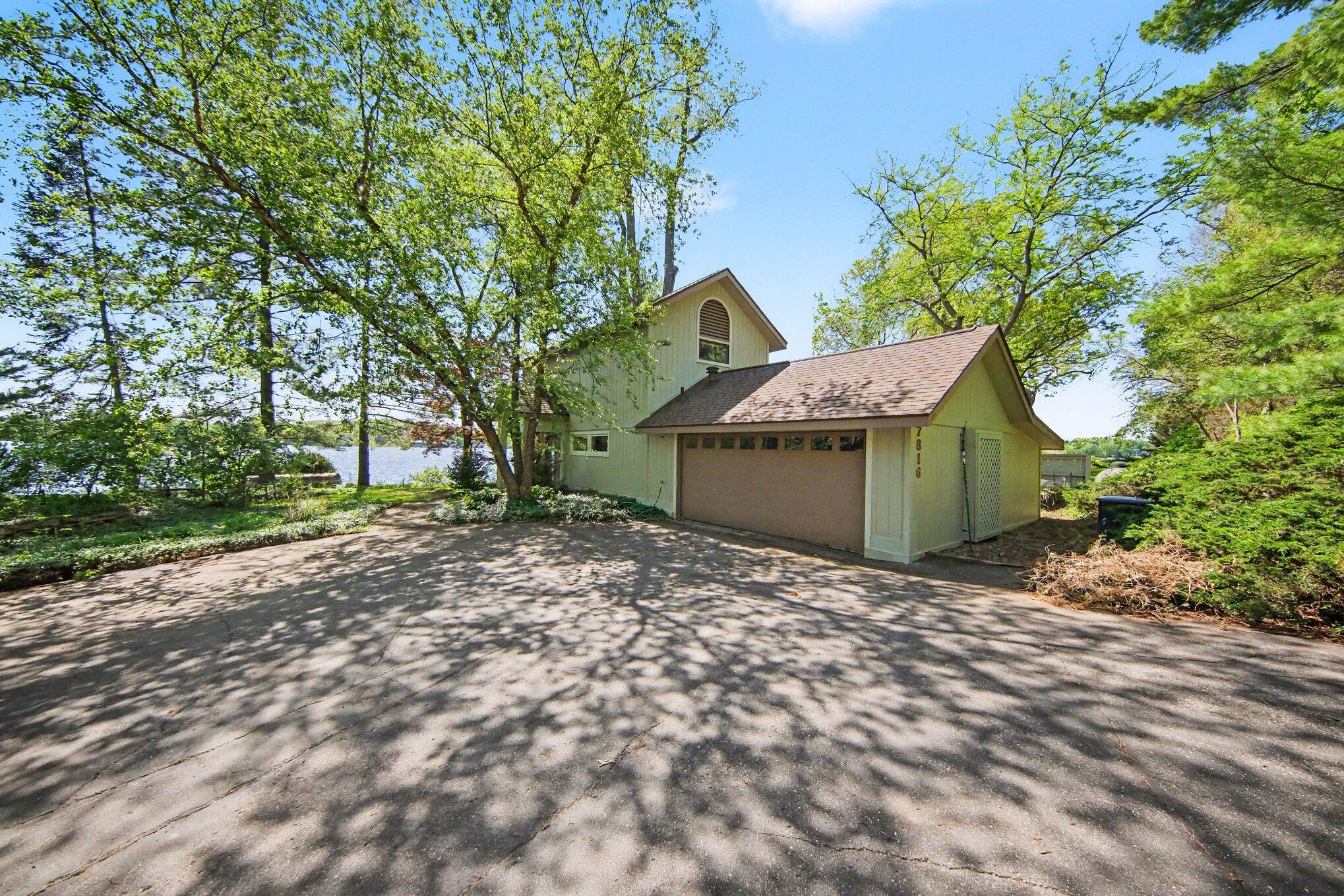 7816 Stonehedge Valley Drive