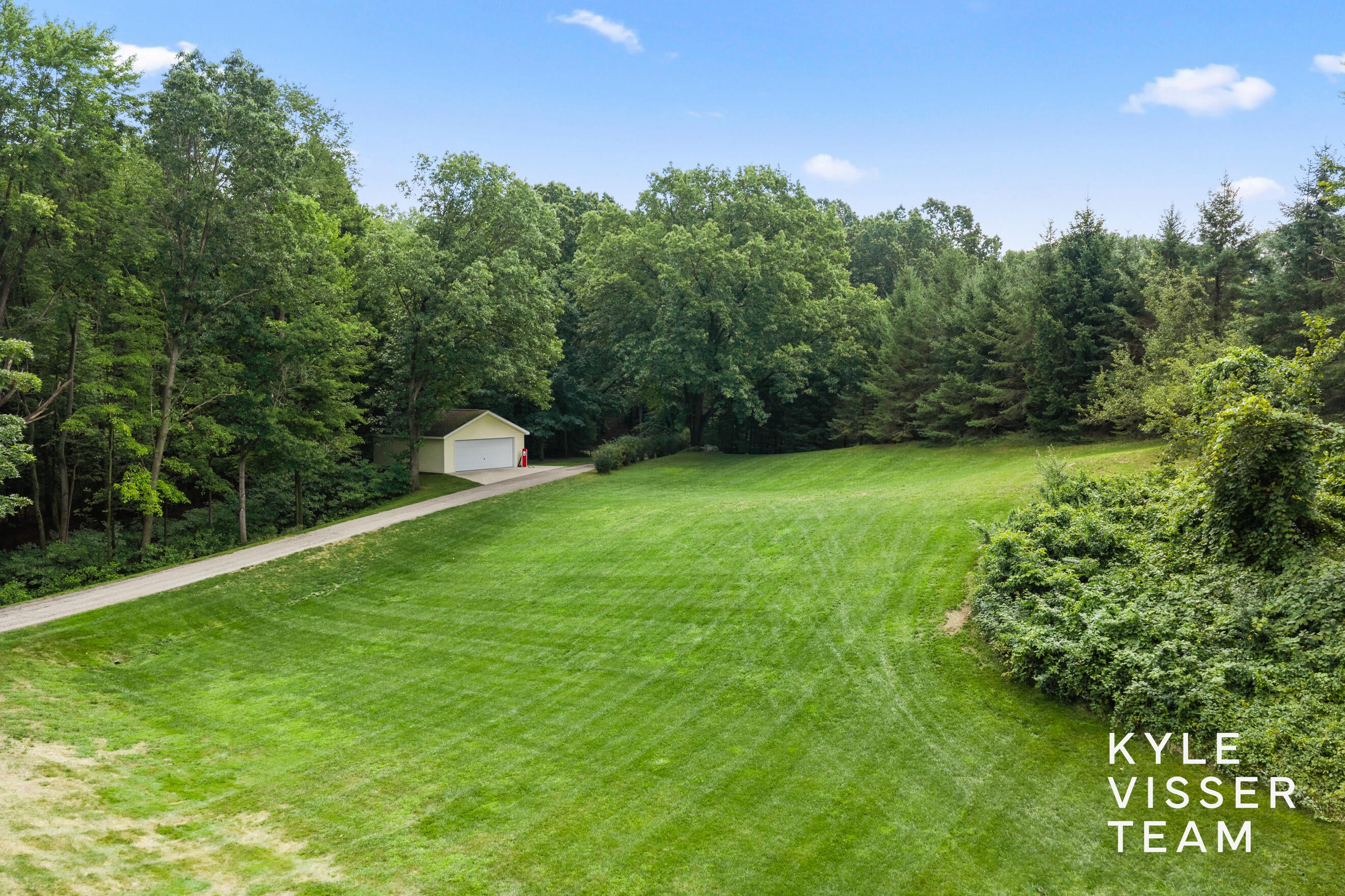 1873 Grand River Drive NE
