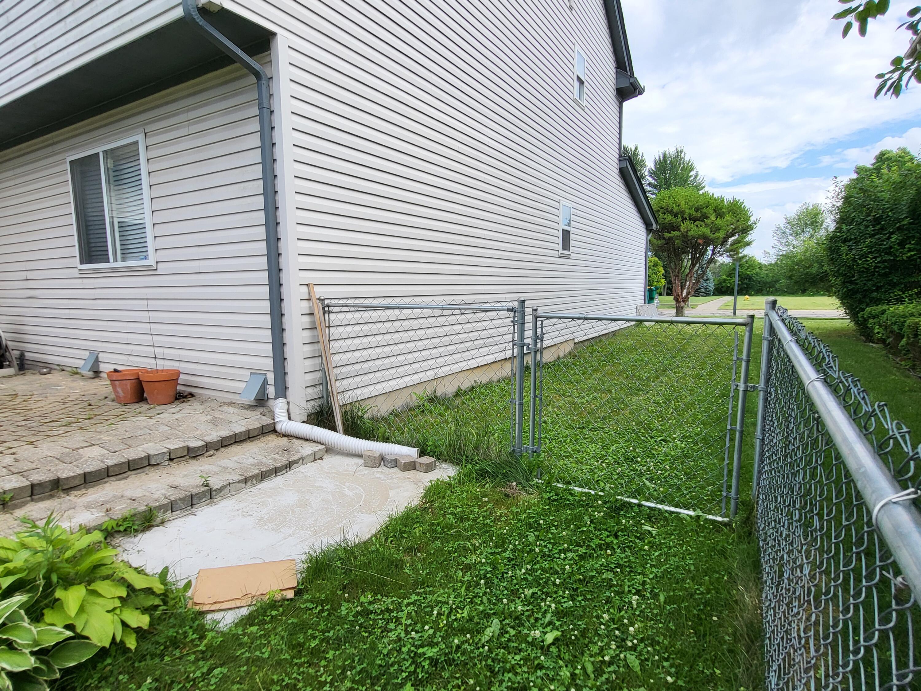 7851 Thornhill Drive