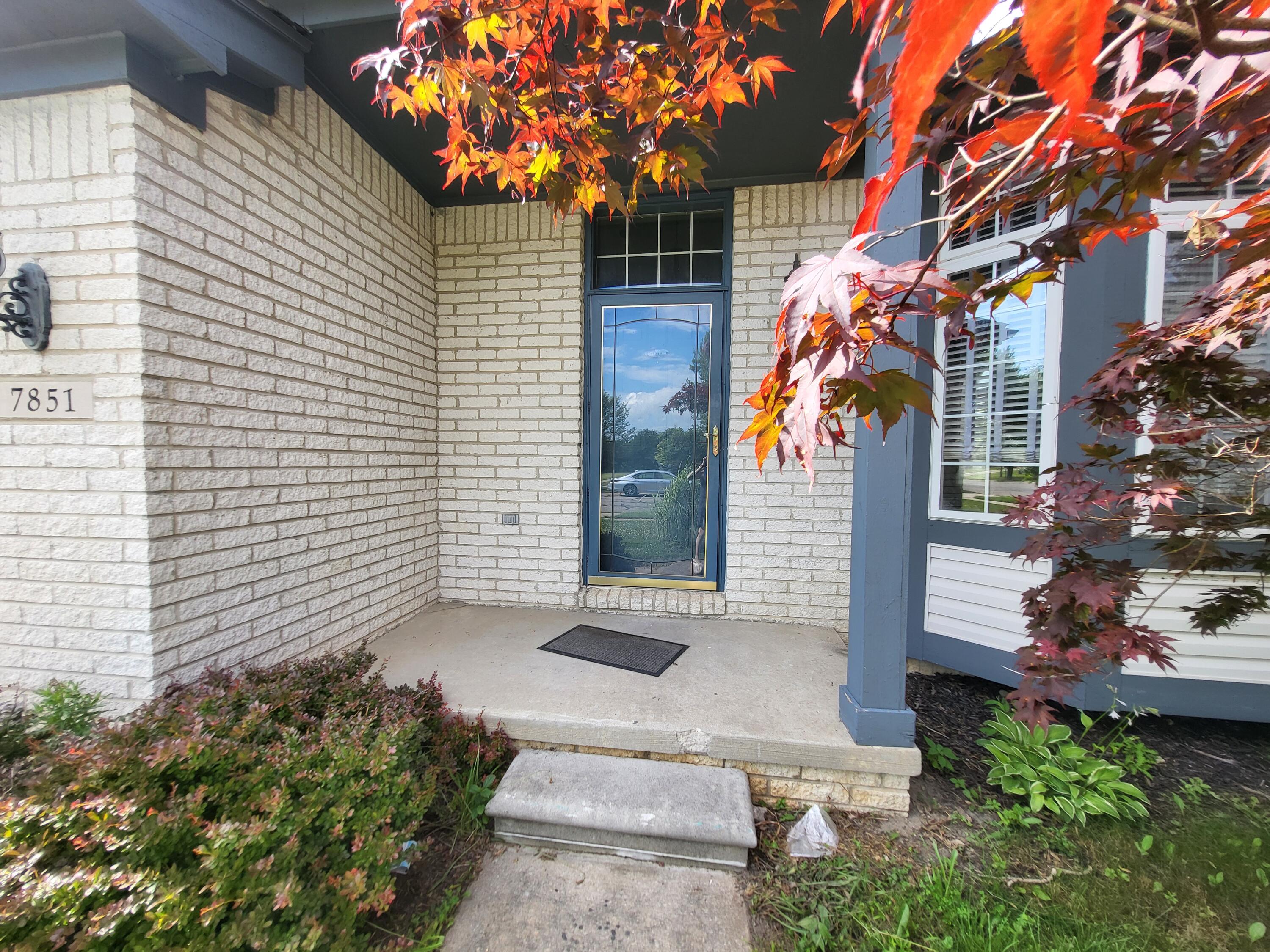 7851 Thornhill Drive