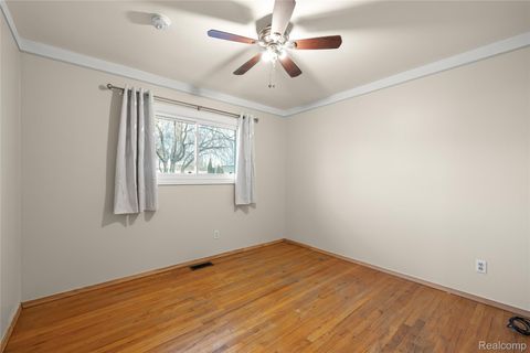 Tiny photo for 27228 Weddel Avenue, Brownstown Charter Township, MI 48183 (MLS # 20251061038)