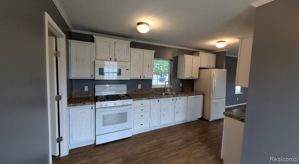 23630 Hickory