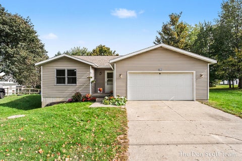 Tiny photo for 19664 Maple Avenue, Chester Township, MI 49403 (MLS # 65026054540)