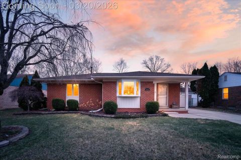 19523 Plumwoode Court Brownstown Charter Township MI 48183