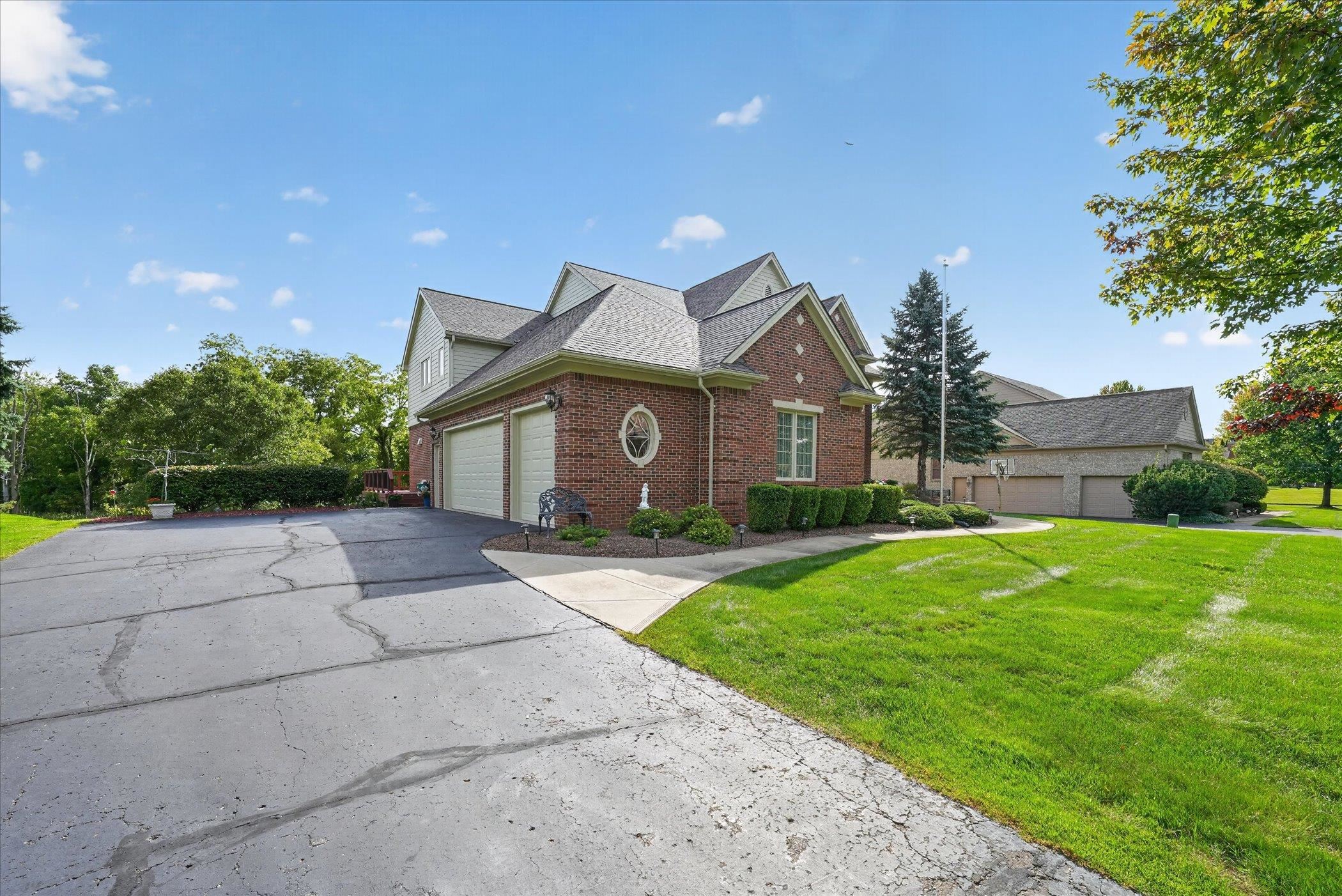 4487 Boxwood Court
