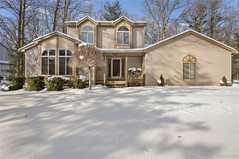 2273 Somerville Drive Oxford Charter Township MI 48371