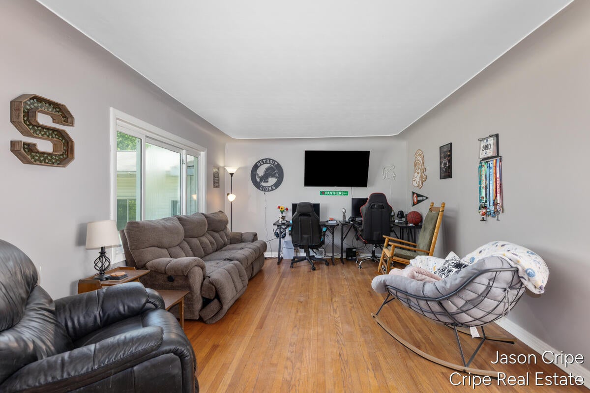 503 Northland Court NE