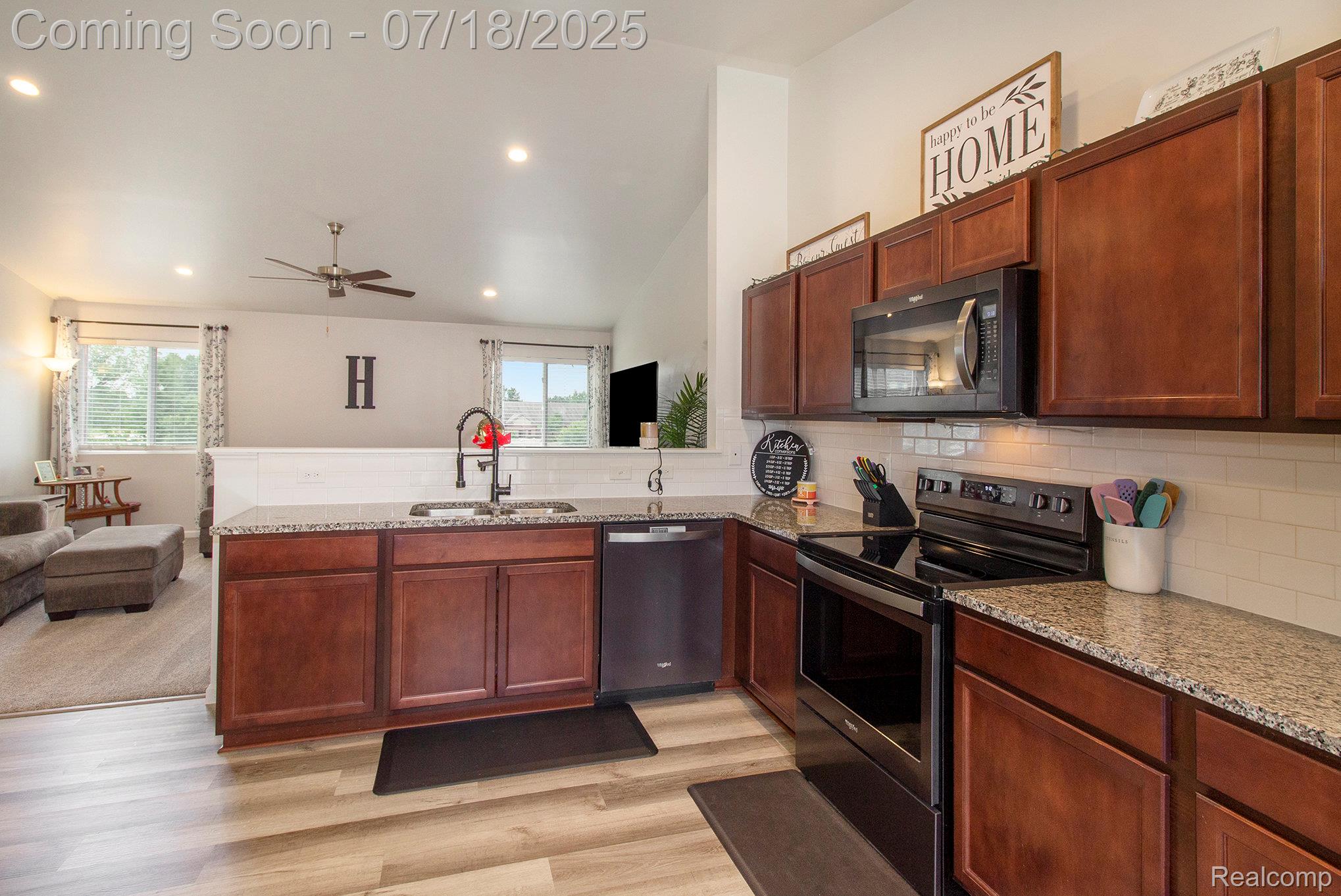 3209 Hill Hollow Lane