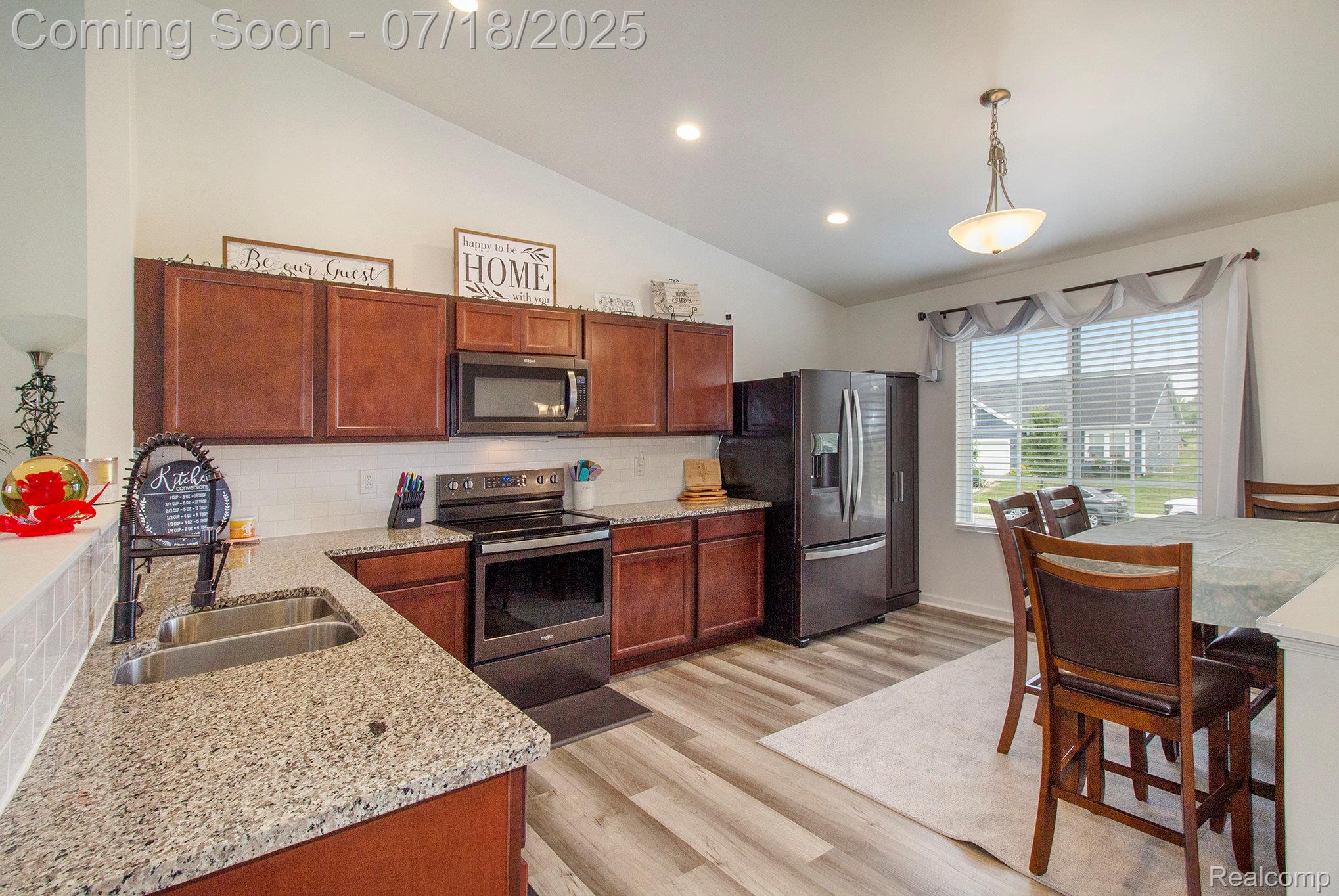 3209 Hill Hollow Lane