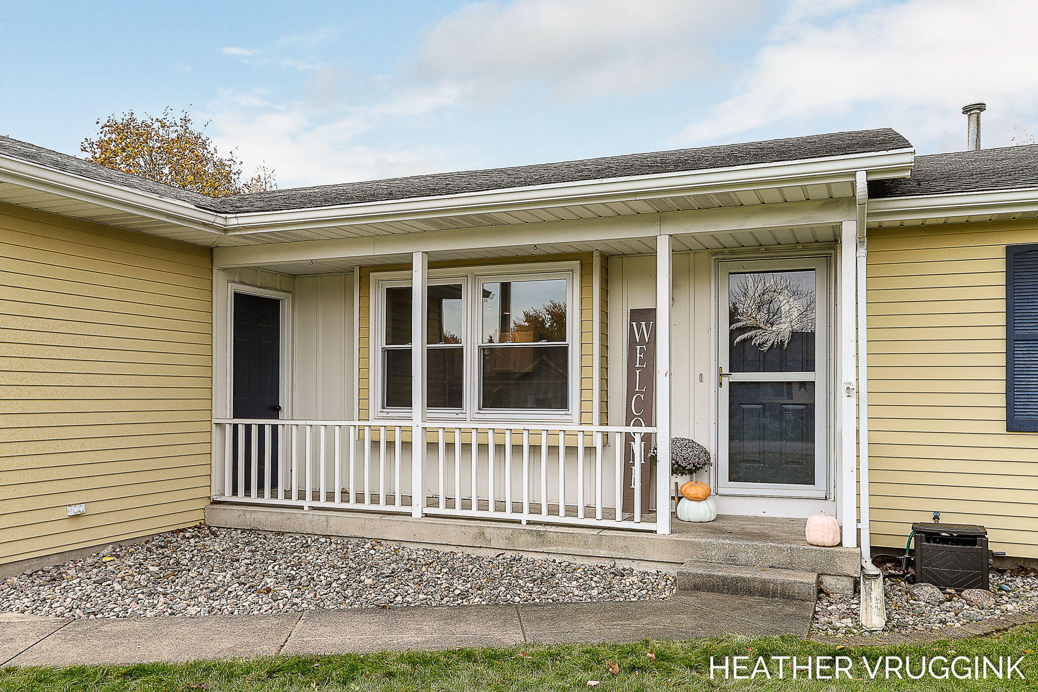 2072 Oak Hollow Drive