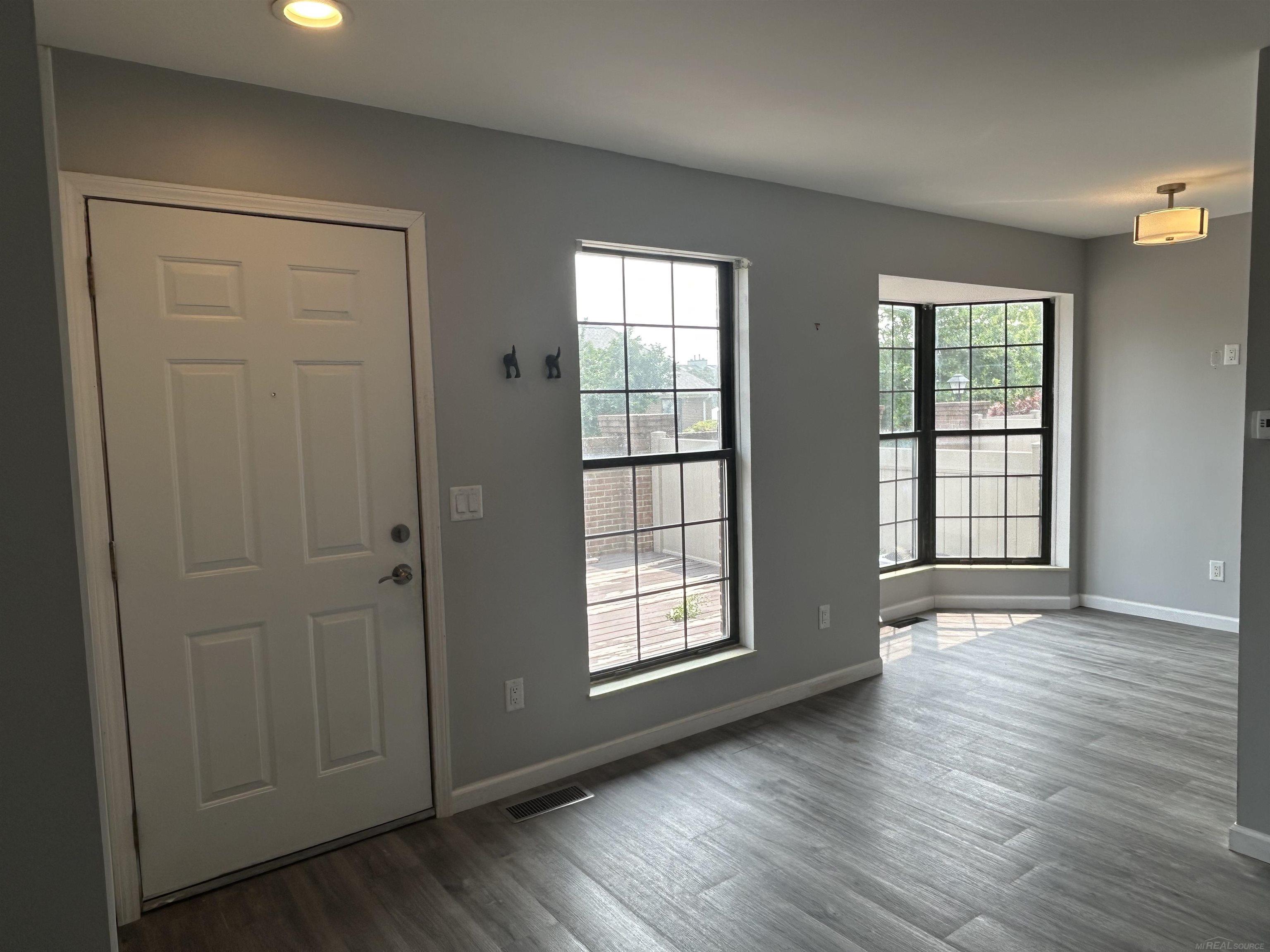 38860 Country Circle