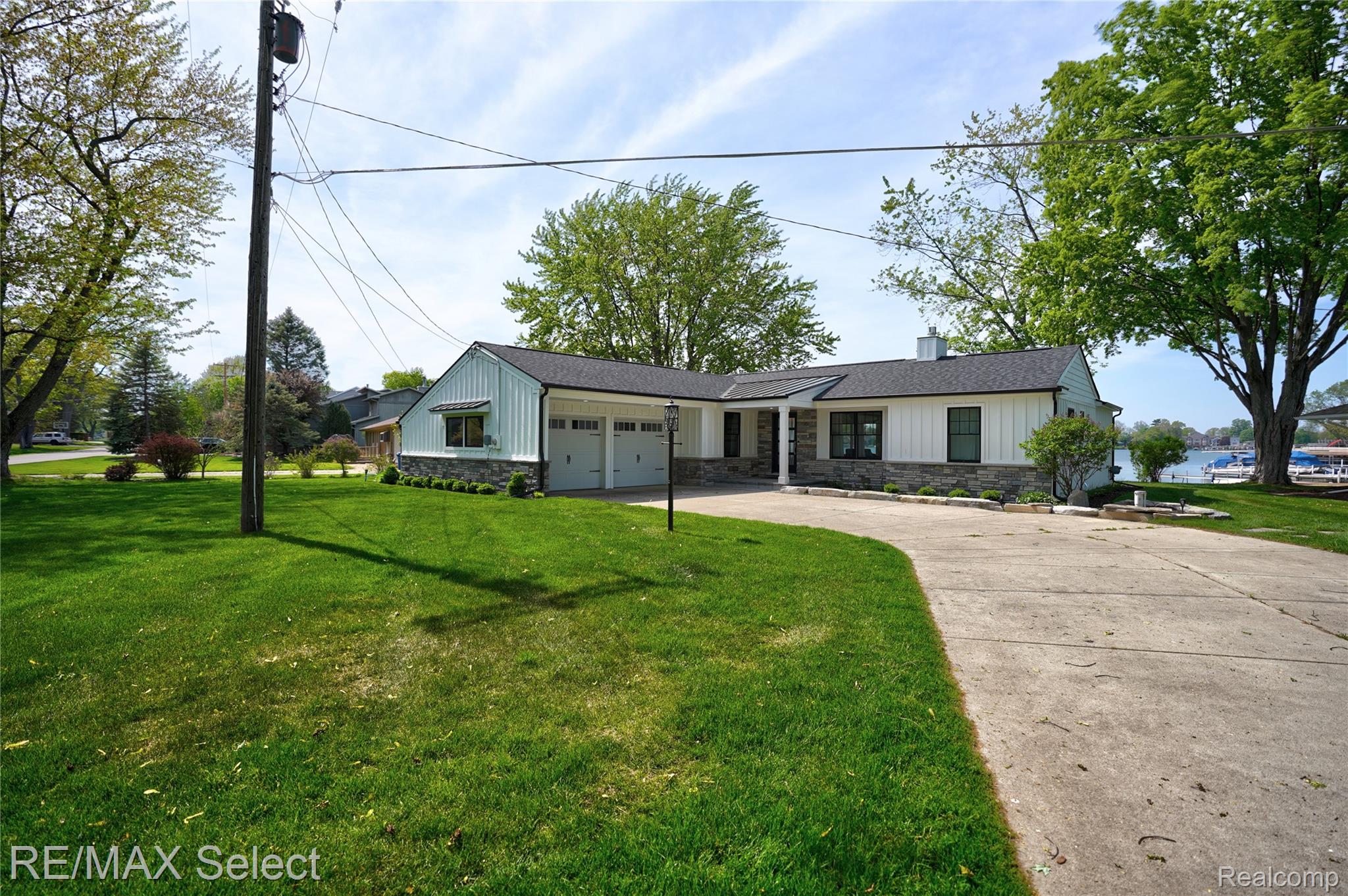 14240 MOFFETT Drive