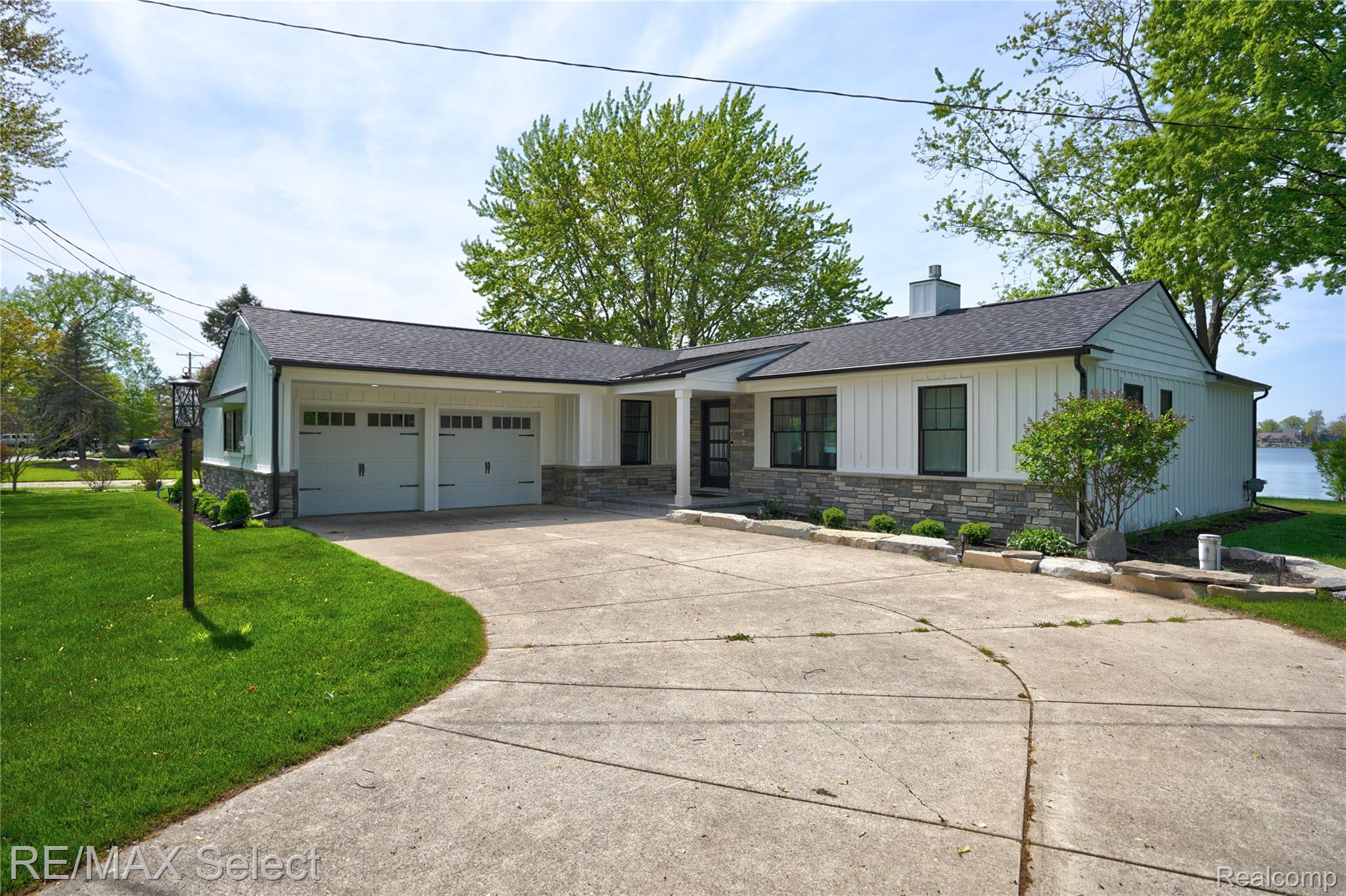 14240 MOFFETT Drive
