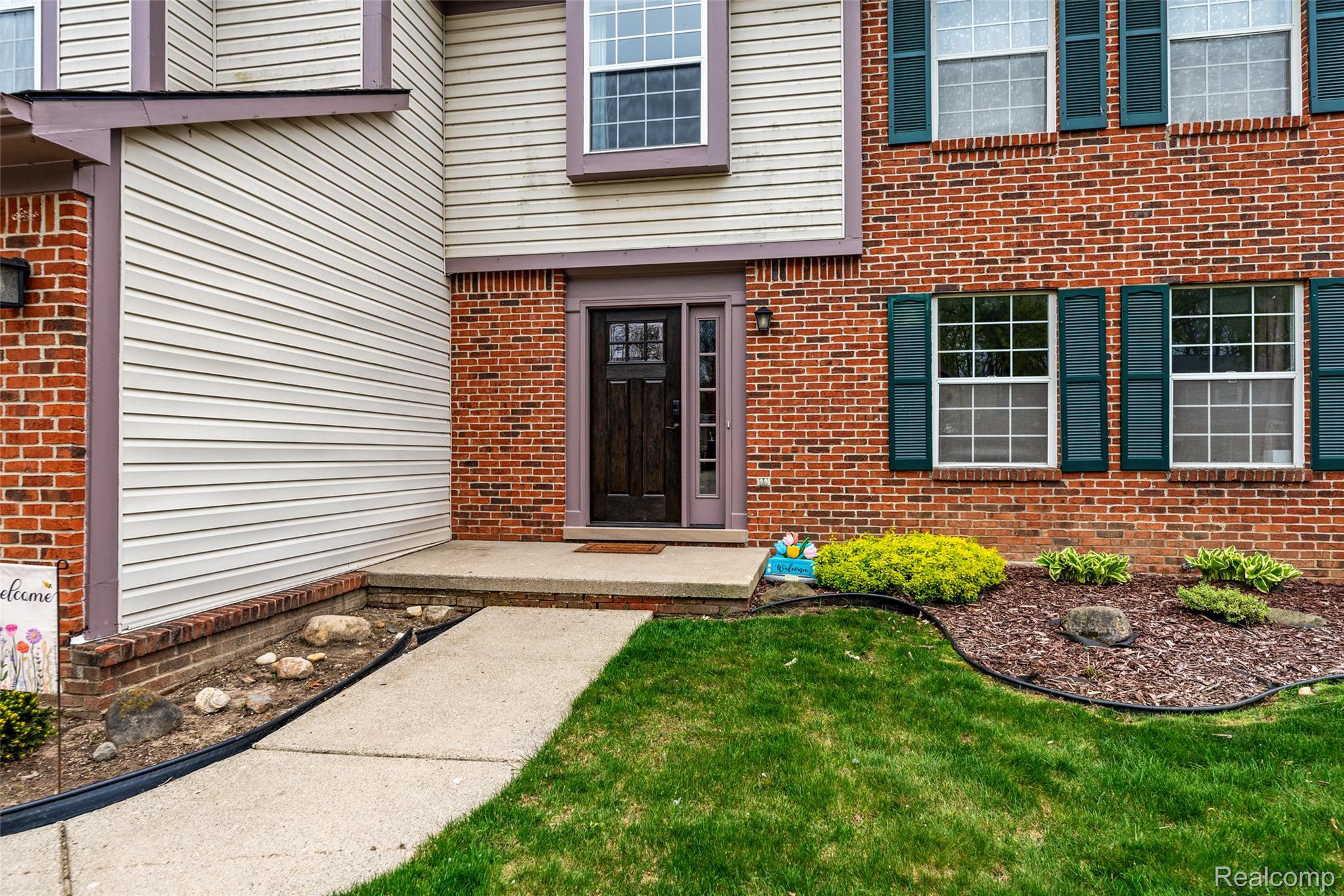 4325 Heatherstone Drive