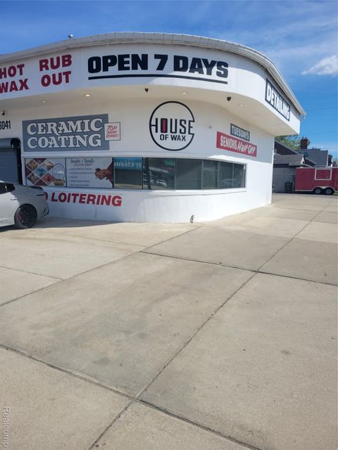 16041 W 7 Mile Road Detroit City MI 48235