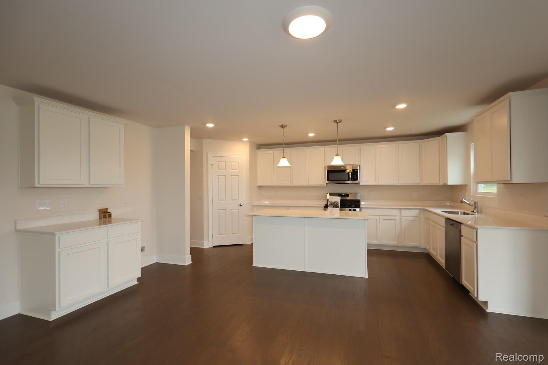 647 Harvest Way