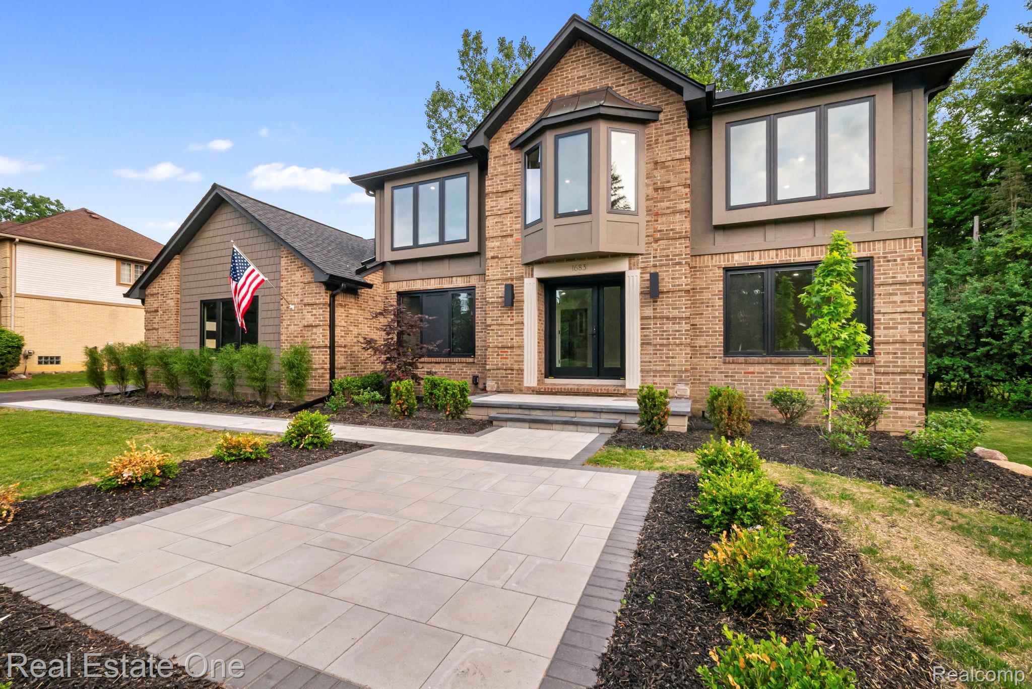 1683 Mark Hopkins Road