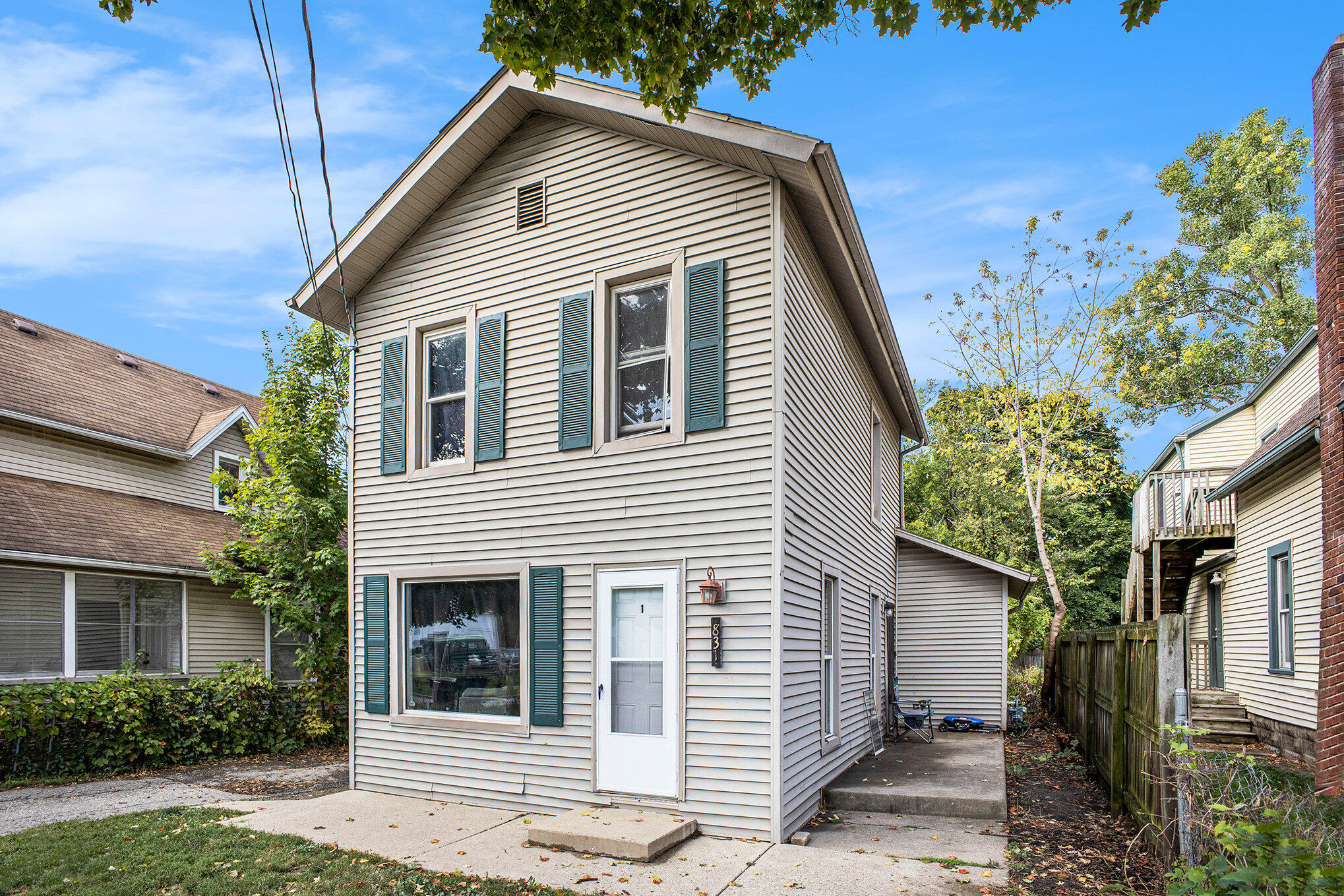 831 Vine Street