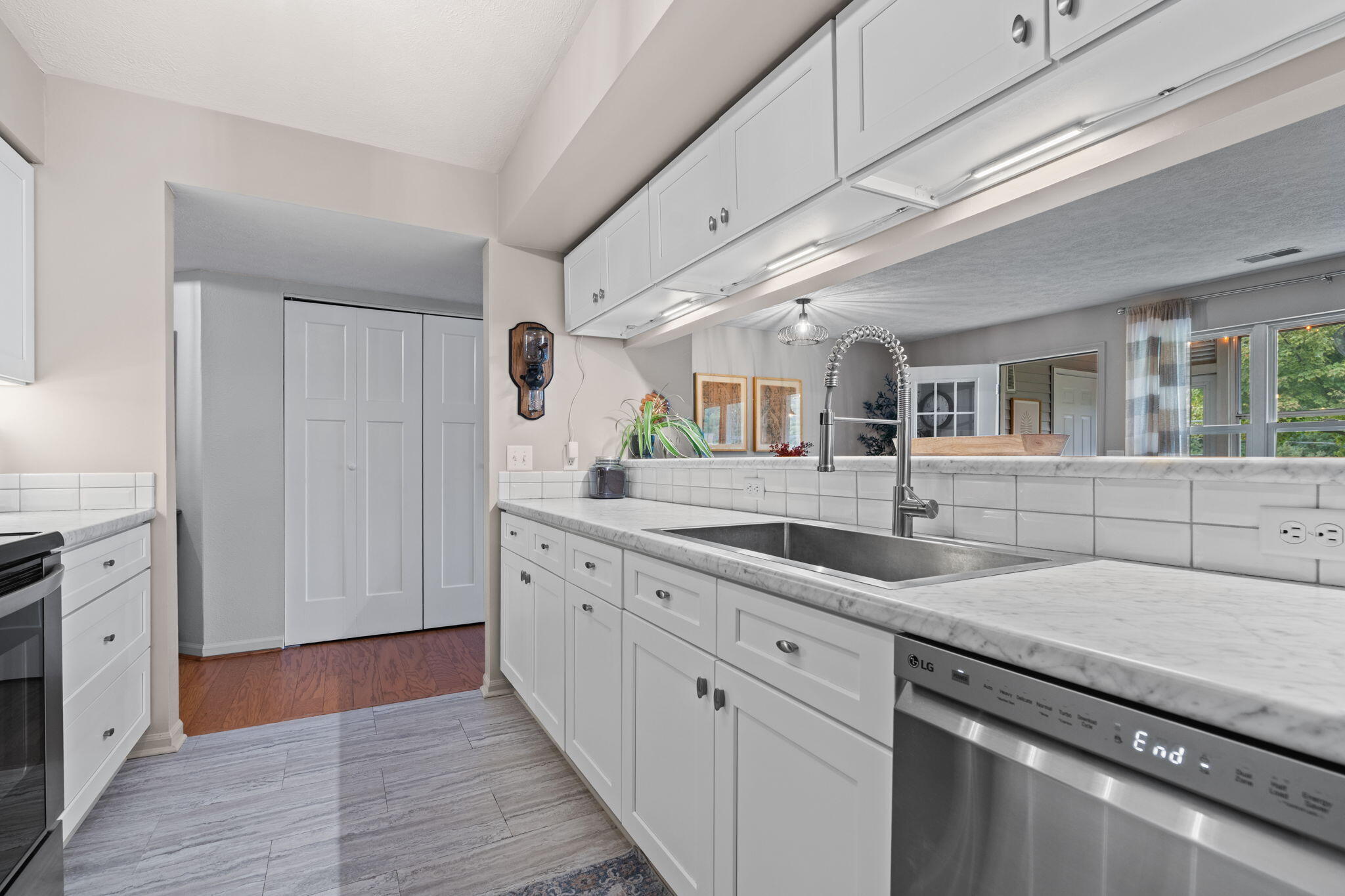 1729 Weatherstone Drive